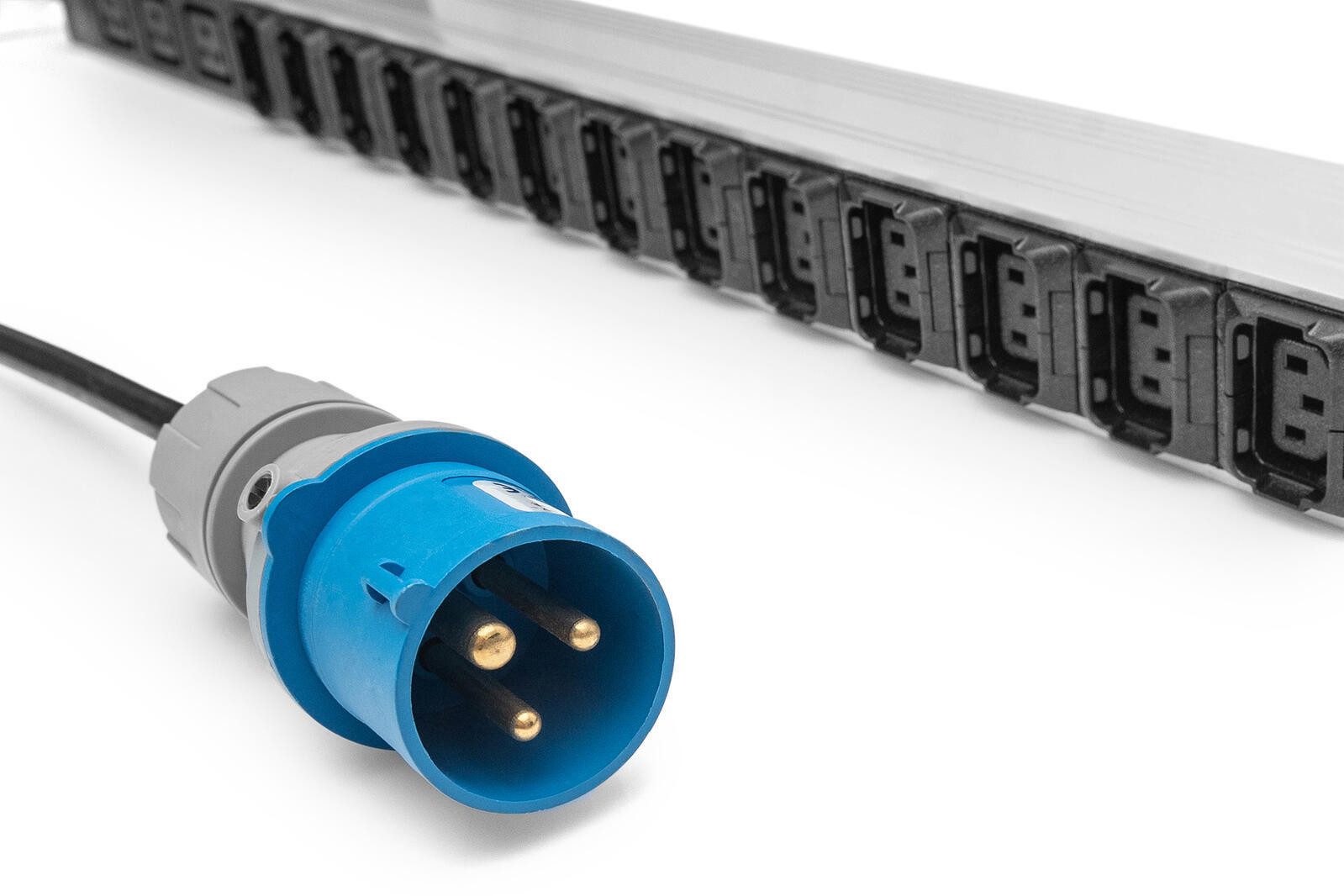 Digitus Netzwerkschrank Basis IT PDU, 1-phasig 16A, 24 x C13, 3 x C19, 3 m