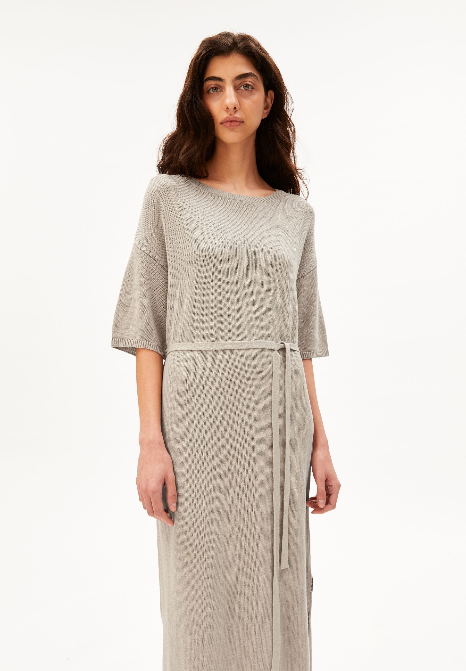 Armedangels Strickkleid LINO BLEND Leinen-Mix Rundhalsausschnitt