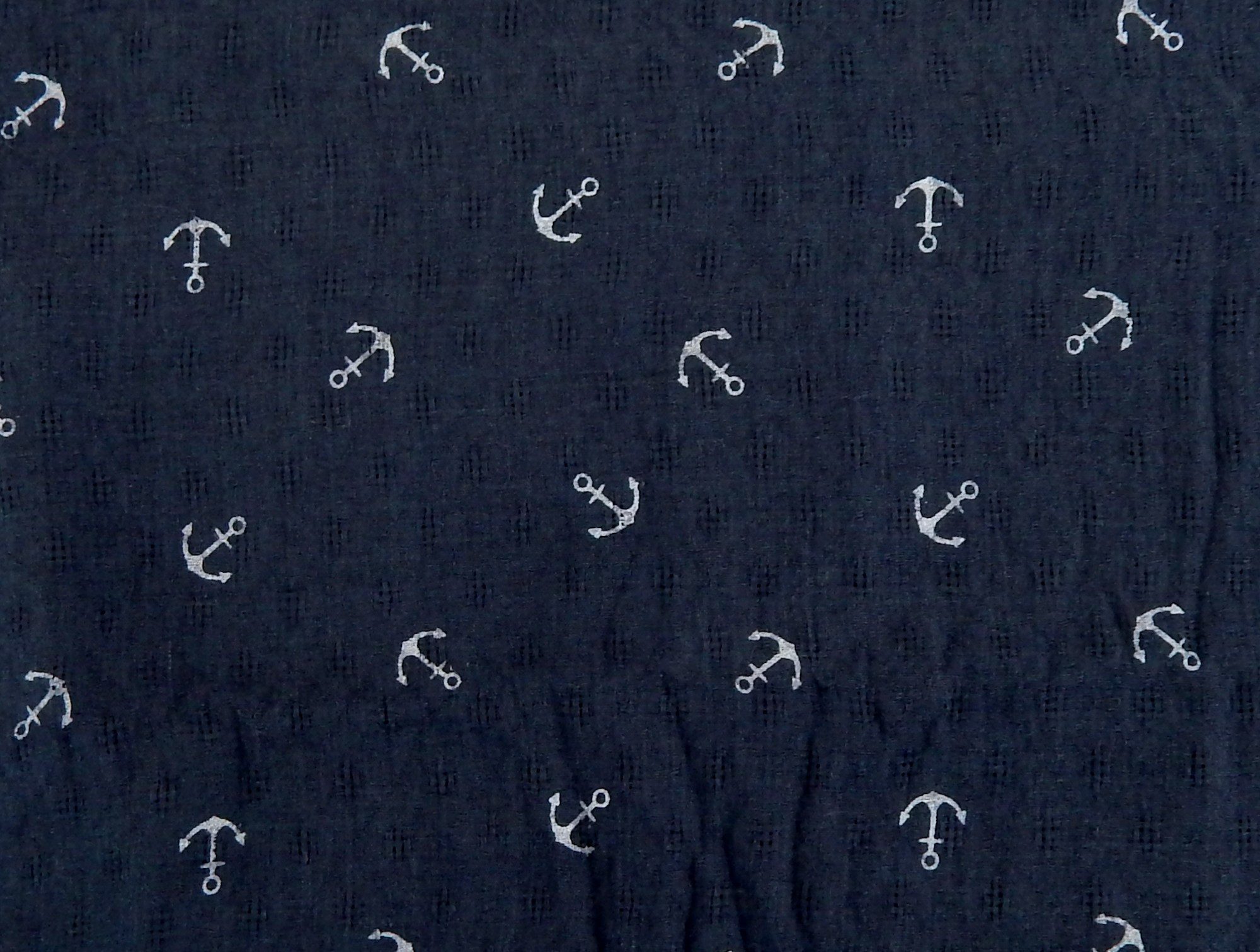 Ella Jonte Loop, maritimer Schlauchschal mit Anker-Motiv und Lochmuster