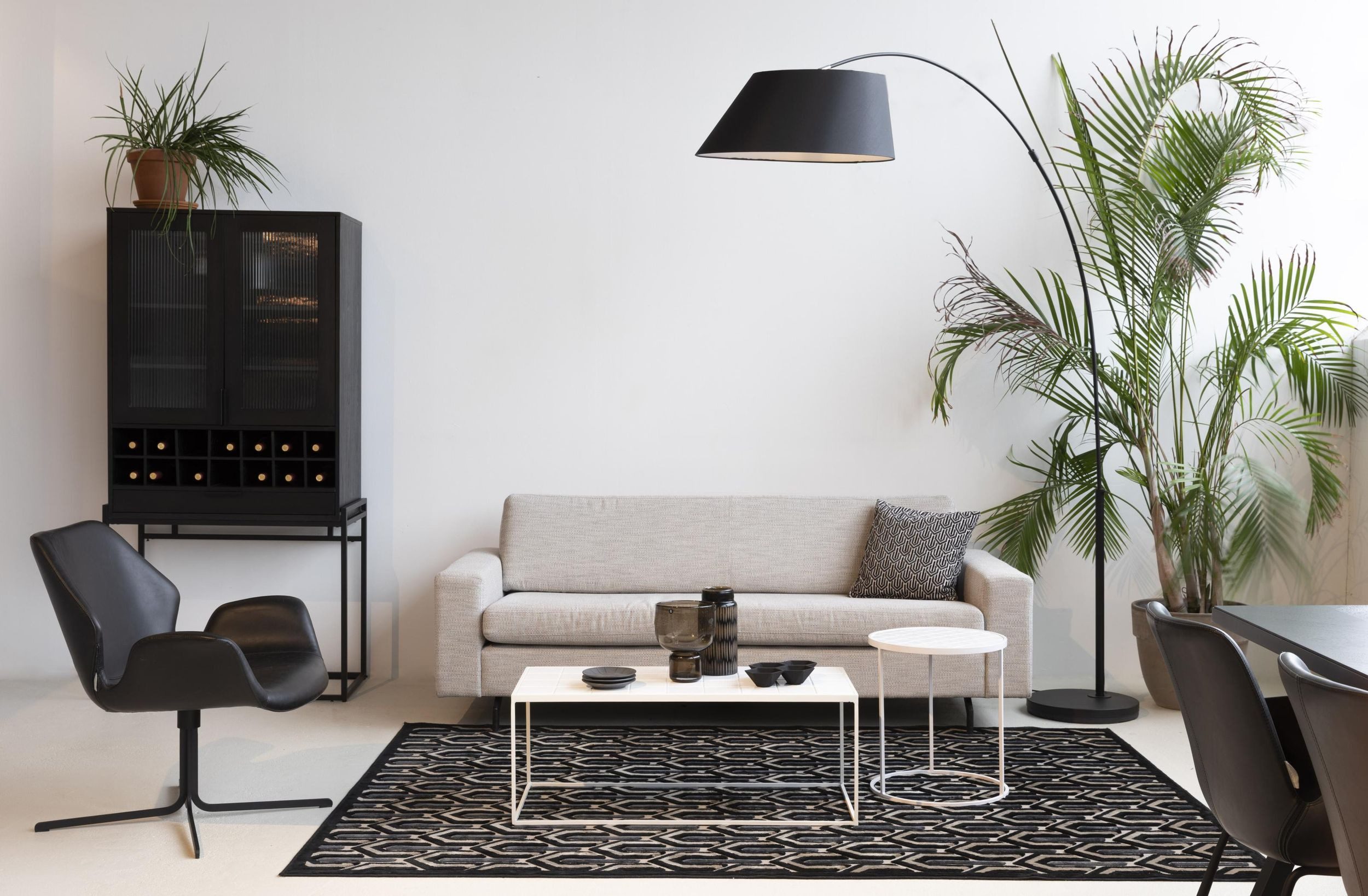 Zuiver Stehlampe Bogenlampe Arc Schwarz Elegante Design-Stehleuchte von Zuiver, ohne Leuchtmittel