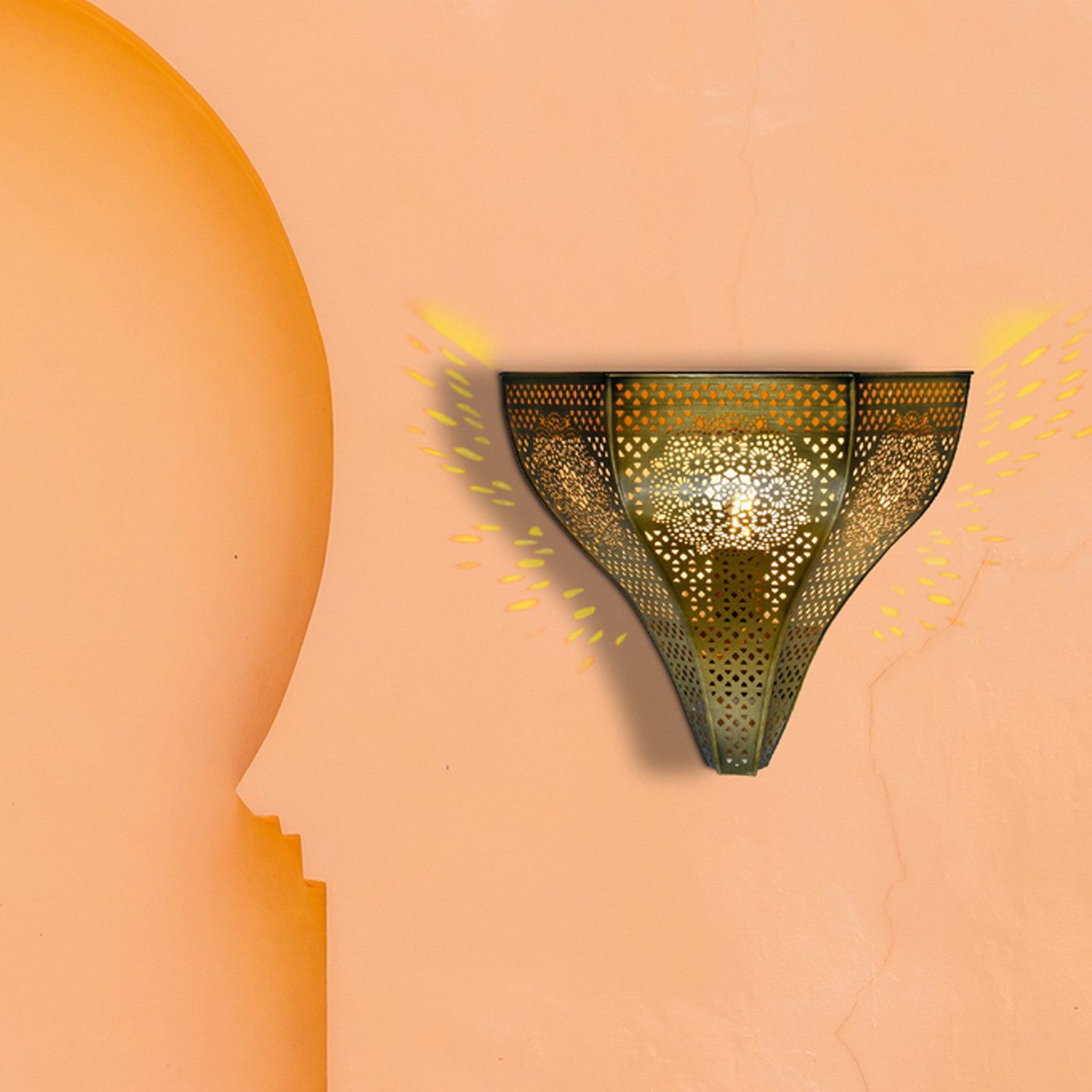 Marrakesch Orient & Mediterran Interior Wandleuchte Orientalische Wandlampe Gold Antik, Metall handgefertigt, H 27cm, Handarbeit