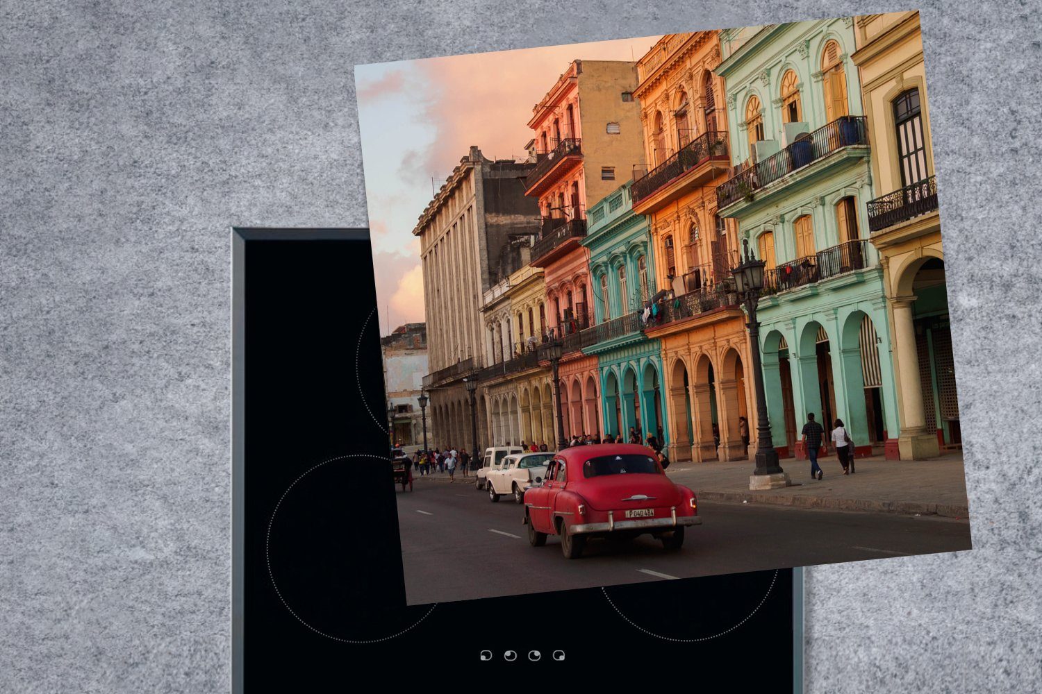 Herdblende-/Abdeckplatte (1 cm, Ceranfeldabdeckung, Alte vor tlg), Vinyl, Kubas Autos küche 78x78 für bunten Arbeitsplatte MuchoWow Gebäuden,