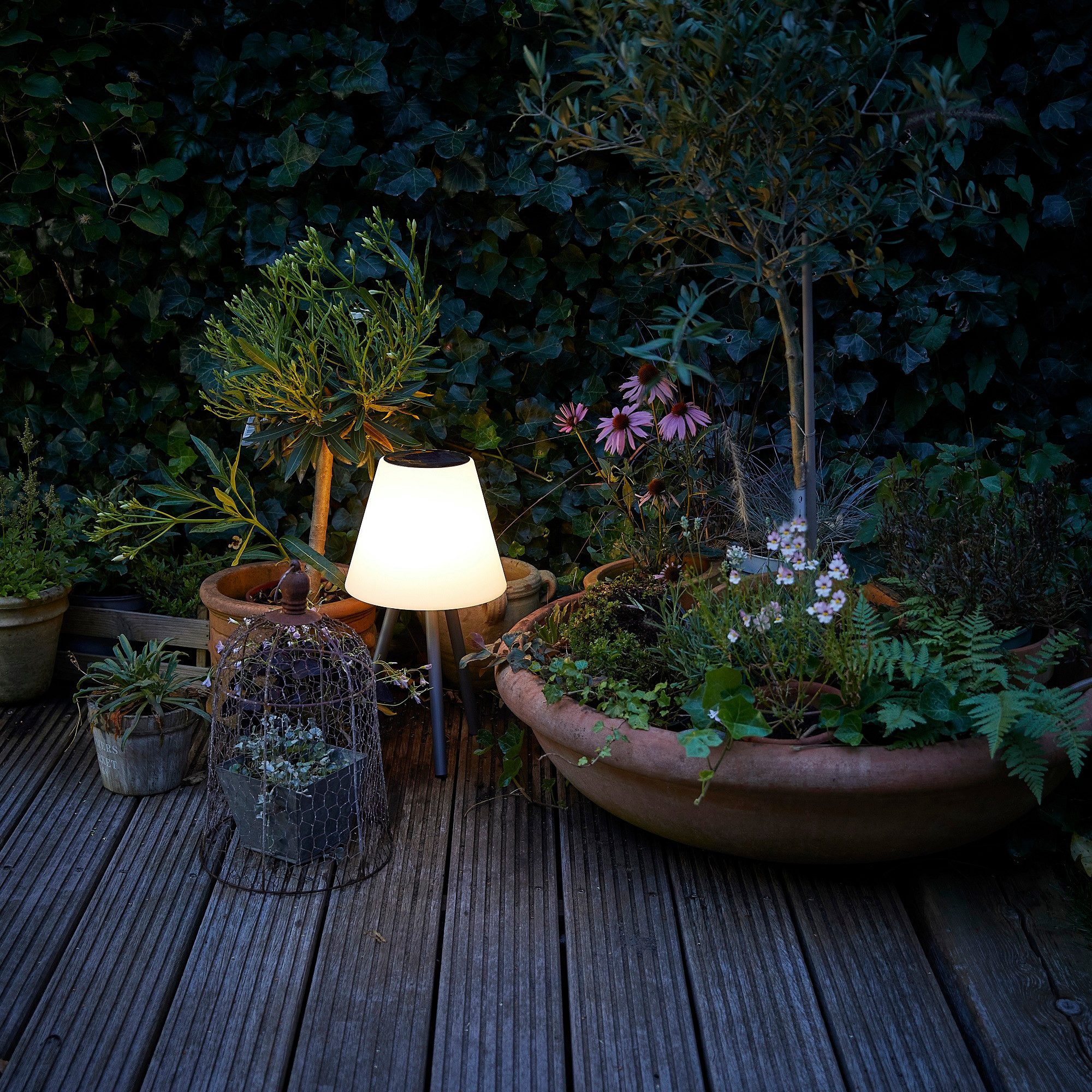 Northpoint LED Solarleuchte LED Lampe Solar Panel und integriertem Akku kabellos