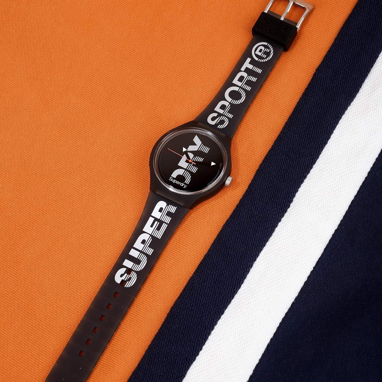 Superdry Quarzuhr, Superdry Herren Analog Quarz Uhr mit Silikon Armband SYG189B