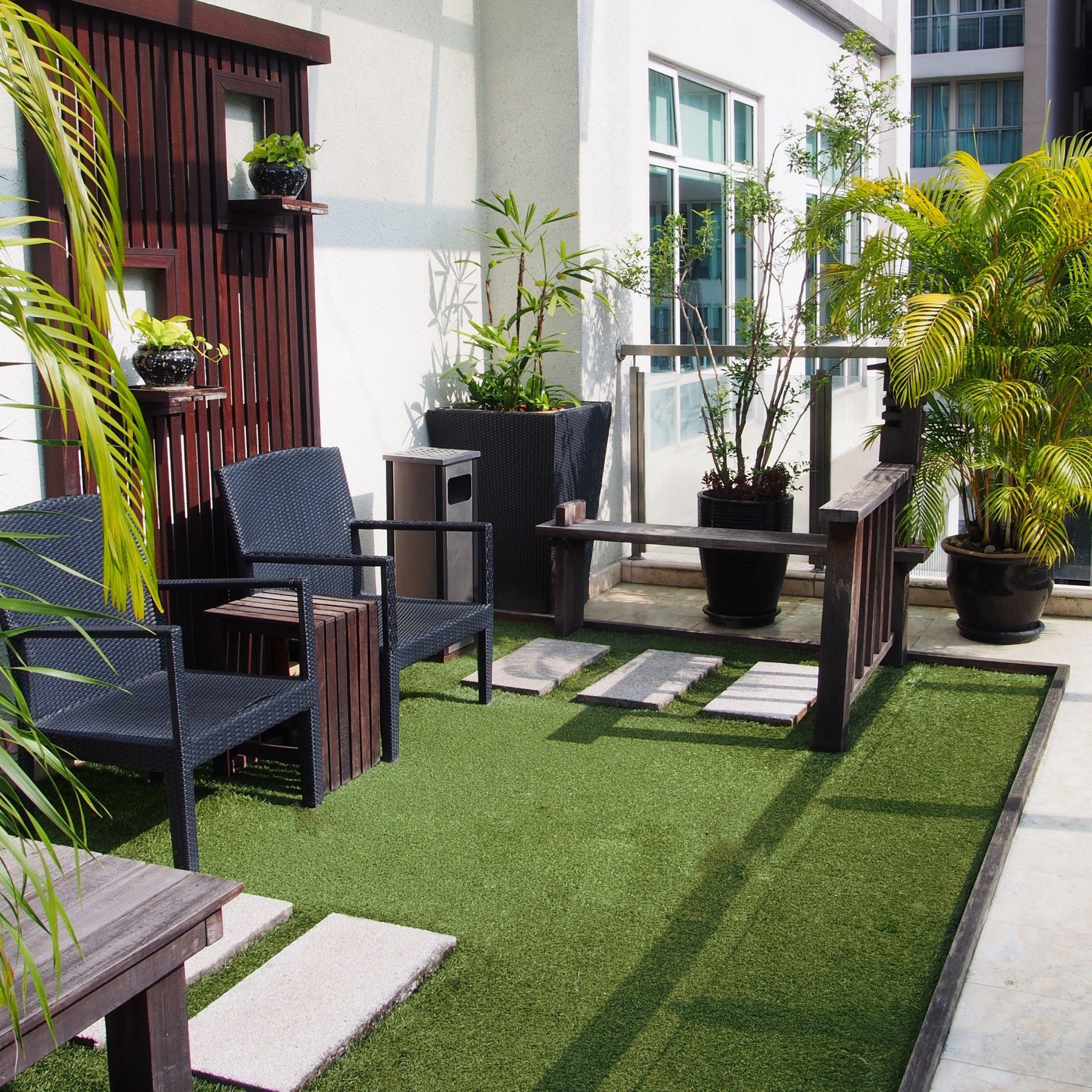 Tapiso Rasenteppich Pure Green, rechteckig, Höhe: 5 mm, Wetterfest Schnelltrocknend Outdoor Balkon Terrasse Garten Kunstgras