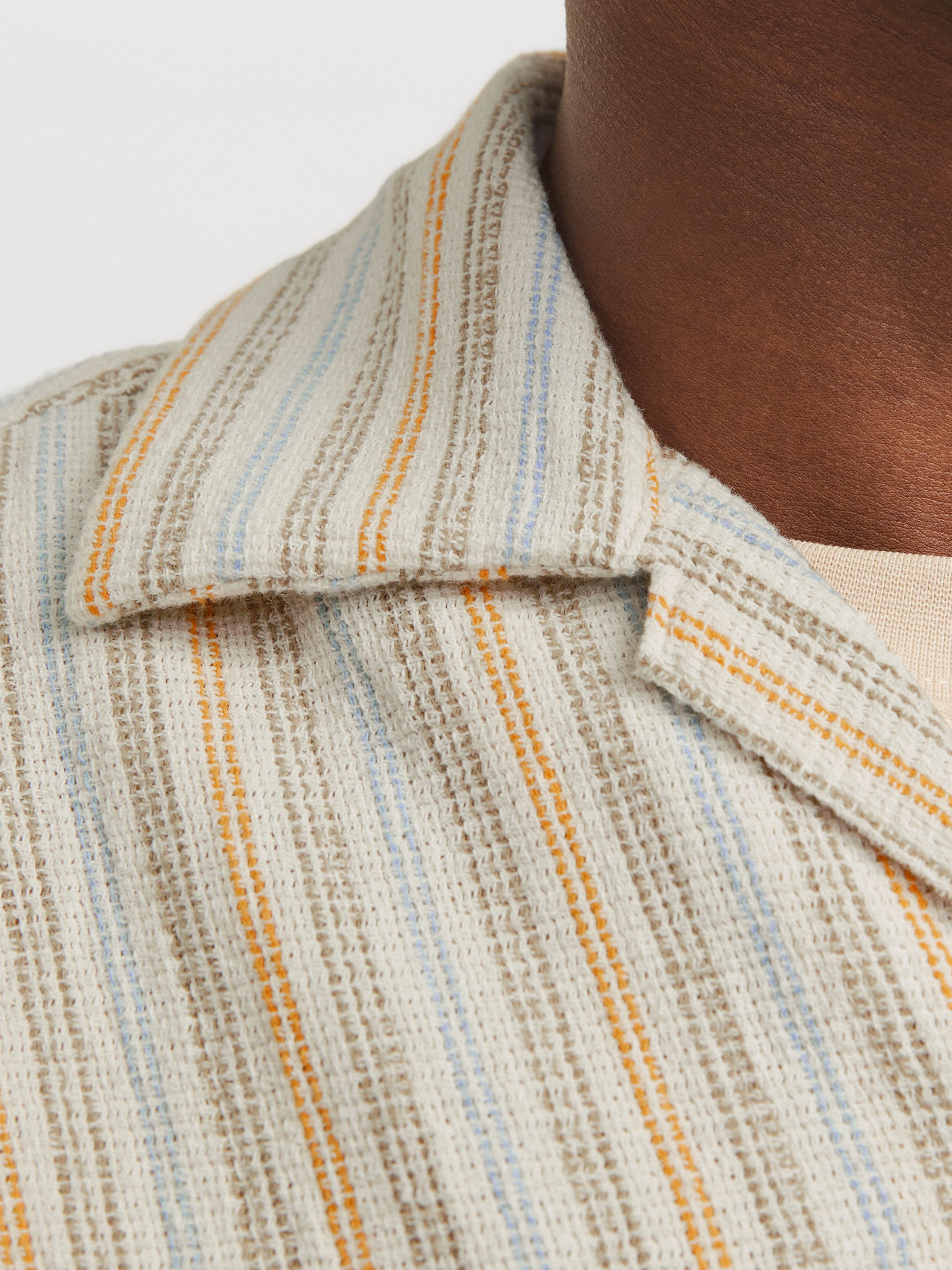 Jack & Jones Kurzarmhemd JORCOBA STRIPE RESORT SHIRT SS SN