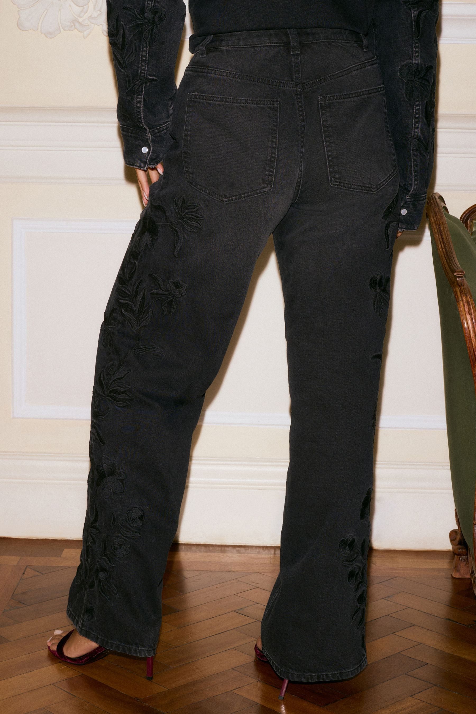 Next Weite Jeans Jeans mit weitem günstig online kaufen
