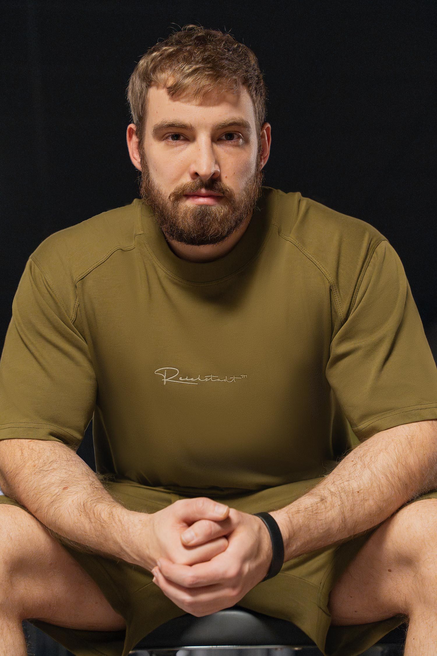 Reichstadt Trainingsshirt Herren Oversized Kurzes Hemd 22RS033 in kräftigen Farben
