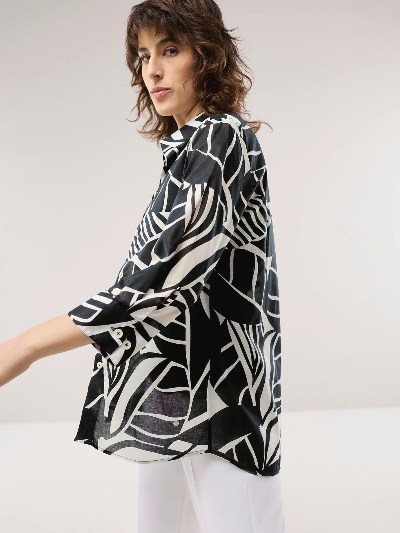Walbusch Tunika Damen Bluse mit Stehkragen Tunikaform Kurzarm 100% Baumwoll-Voile, atmungsaktiv, pflegeleicht, verdeckte Leiste