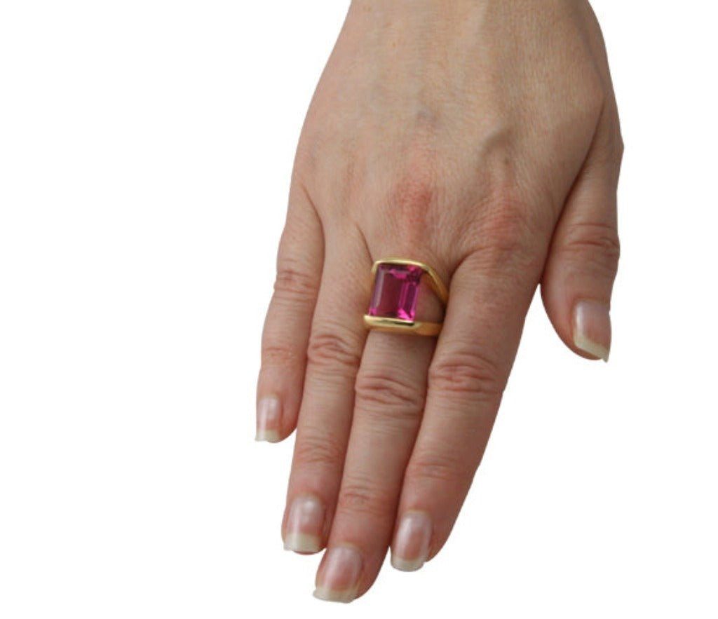 (Gelbgold hochwertige SKIELKA Goldschmiedearbeit ct. 10,37 750), Goldring Ring aus Deutschland DESIGNSCHMUCK Turmalin