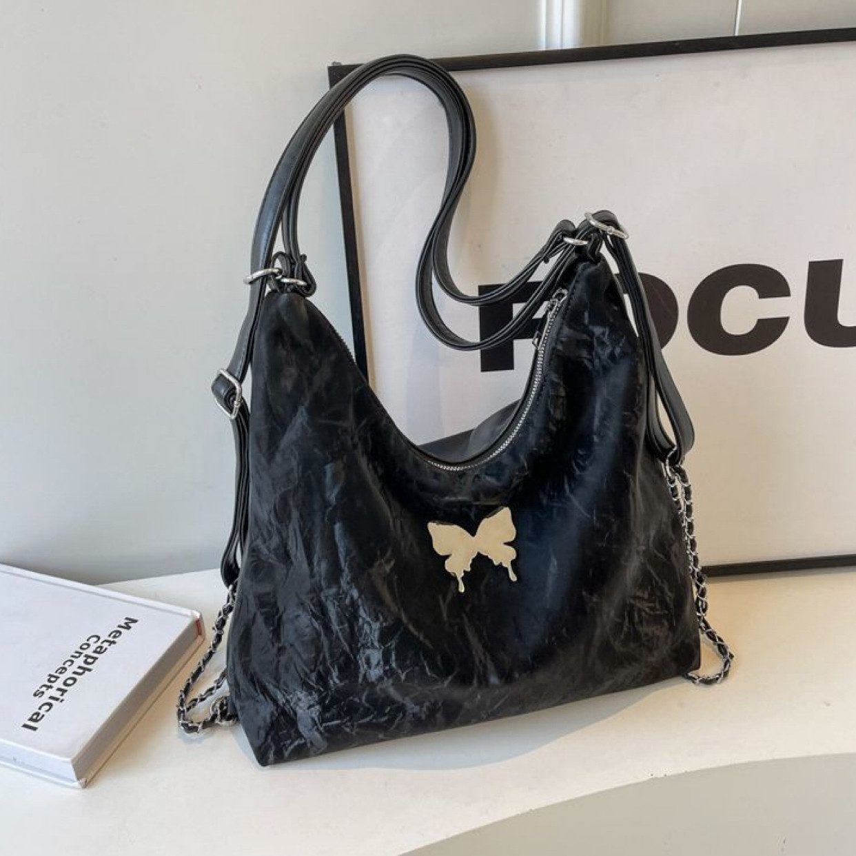Super Solu Schultertasche Multifunktionale Damen Tasche 3-in-1 mit Schmetterling & Kette (Stück, 1-tlg., B/H/T30/26,5/9cm), 3 Tragemöglichkeiten: Rucksack, Schu – Bild 5 von 5
