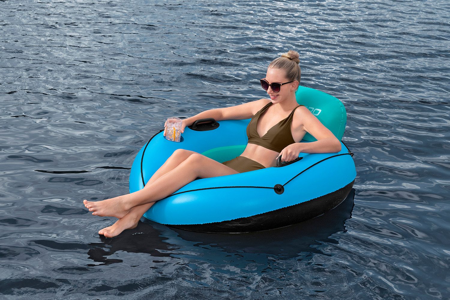 Bestway Schwimmring Hydro Force White Cap Rider (Packung, 1-tlg., Ø 106 x 45 cm), Integrierte Rückenlehne