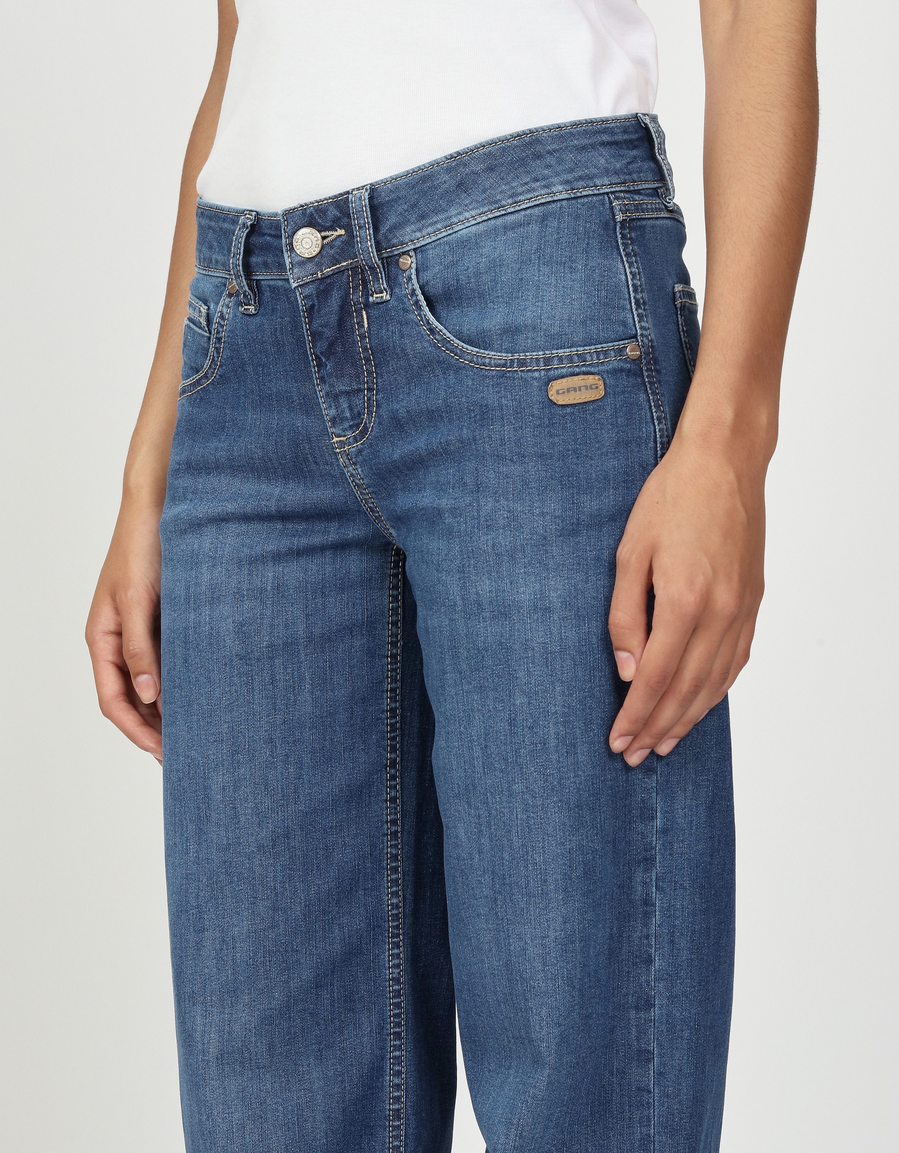 GANG Straight-Jeans 94RIVER mit zusätzlicher kleiner Gesäßtasche