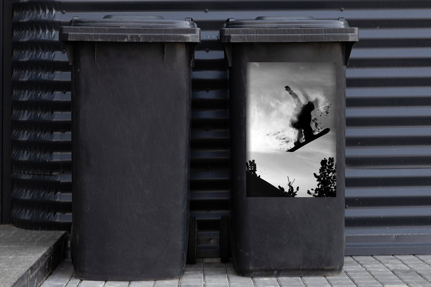der Schnee Mülltonne, schwarz - mit MuchoWow Wandsticker in (1 Luft Container, Sticker, Ein hängt Snowboarder nimmt Mülleimer-aufkleber, und den Abfalbehälter St),