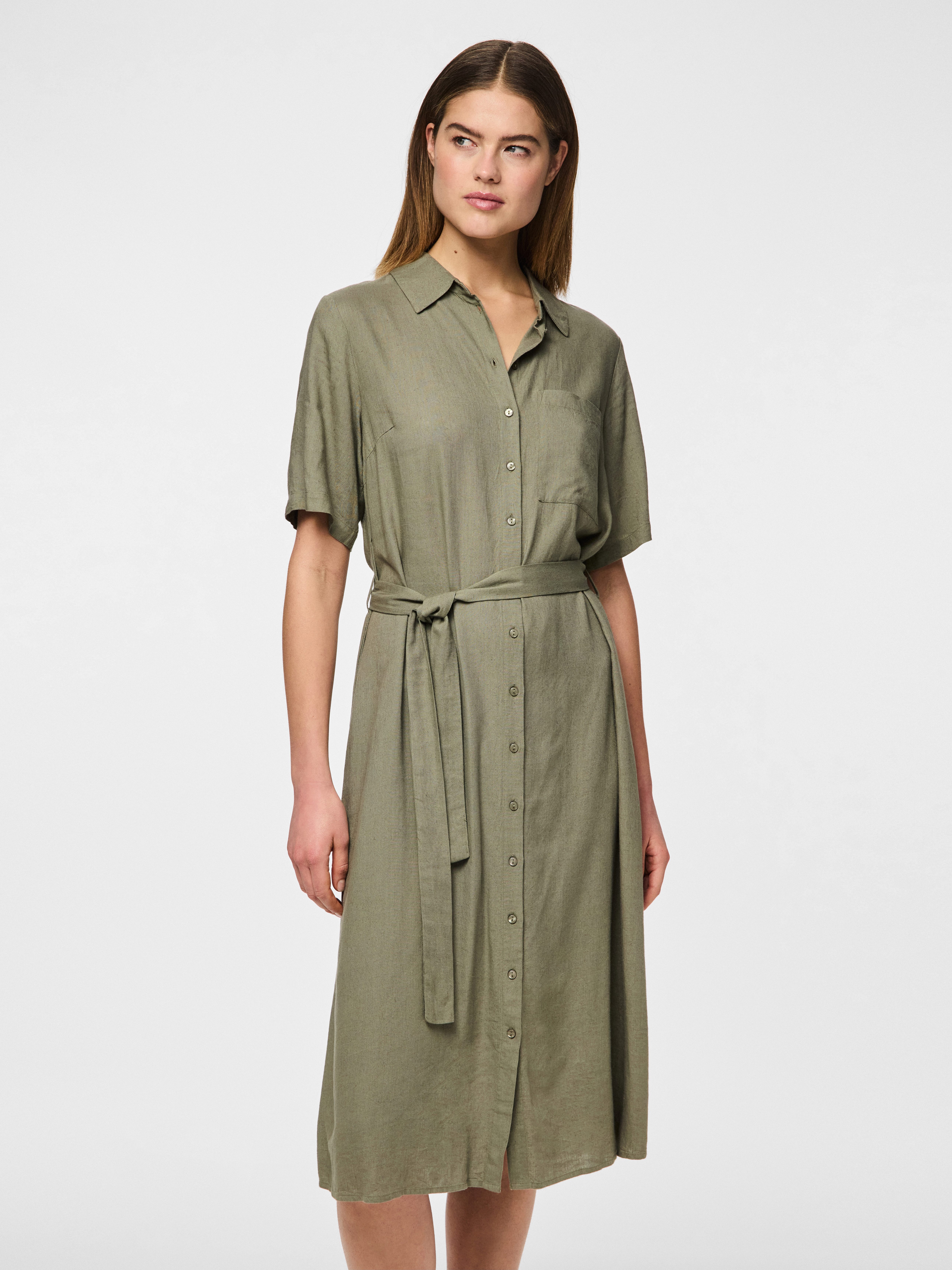 Pieces Hemdblusenkleid PCPIA 2/4 MIDI SHIRT DRESS WVN NOOS mit Bindegürtel