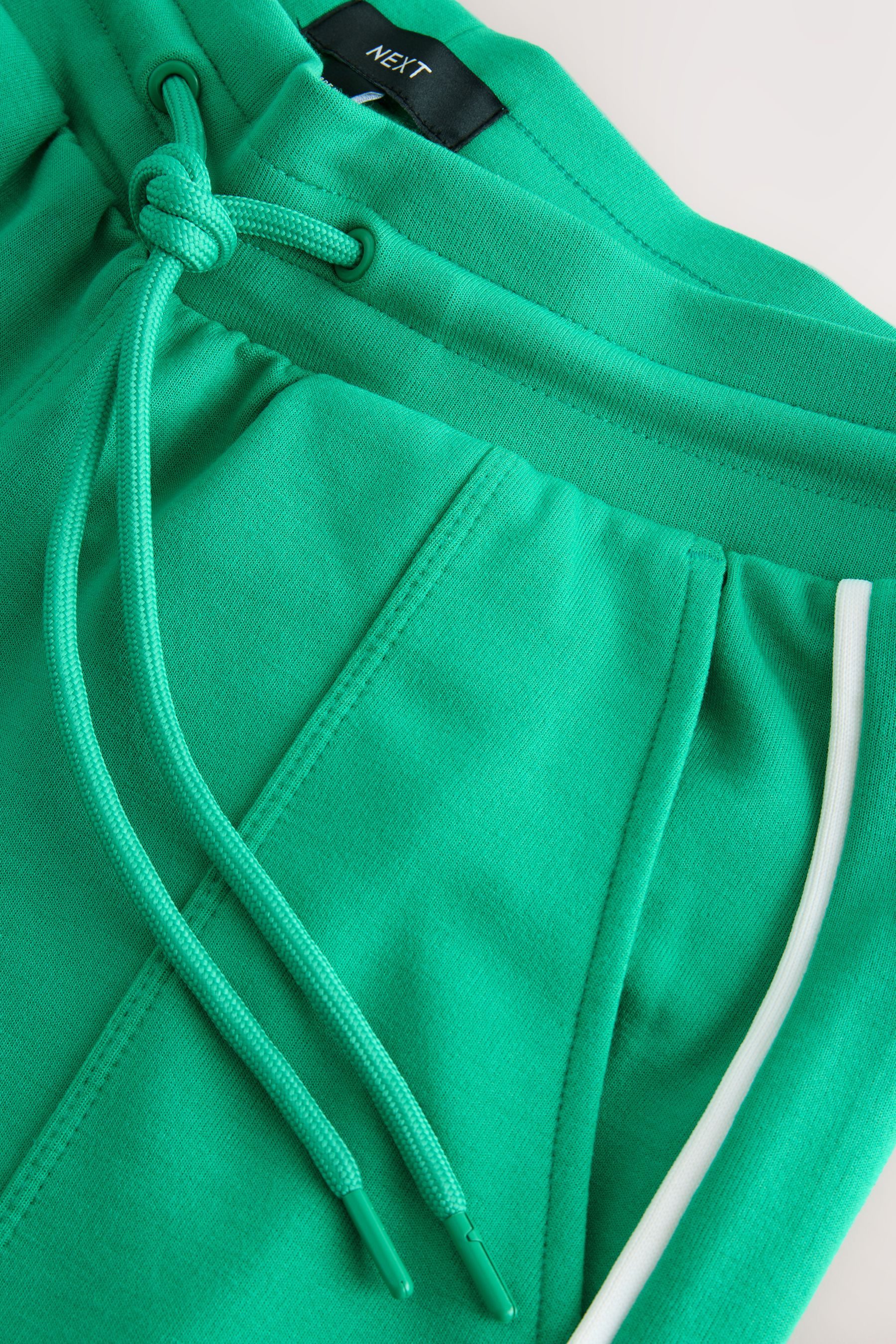 Next Jogginghose Jogginghose mit weitem Bein und Seitenstreifen (1-tlg)