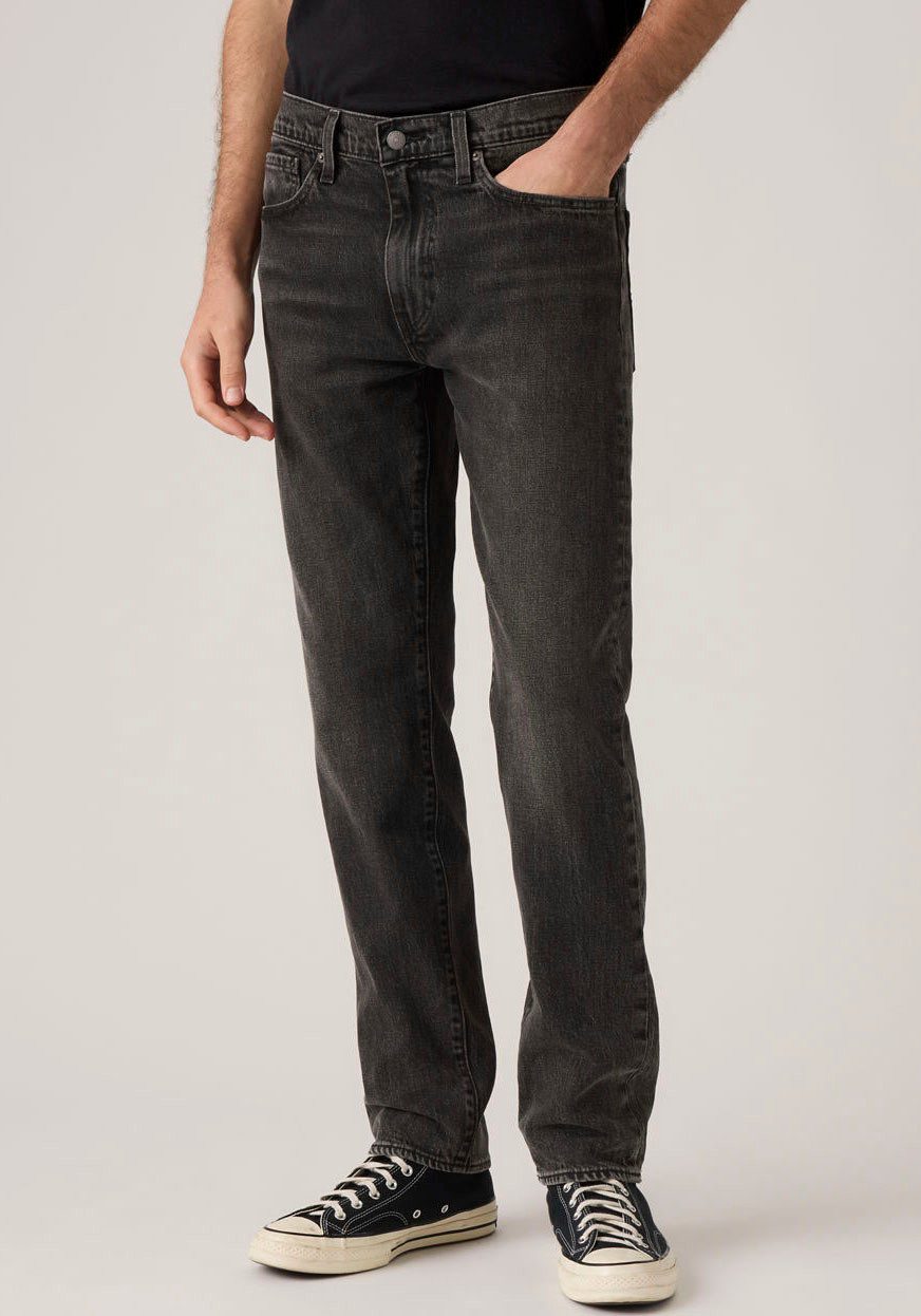 Levi's® Tapered-fit-Jeans 502 TAPER in elegantem, modernem Stil