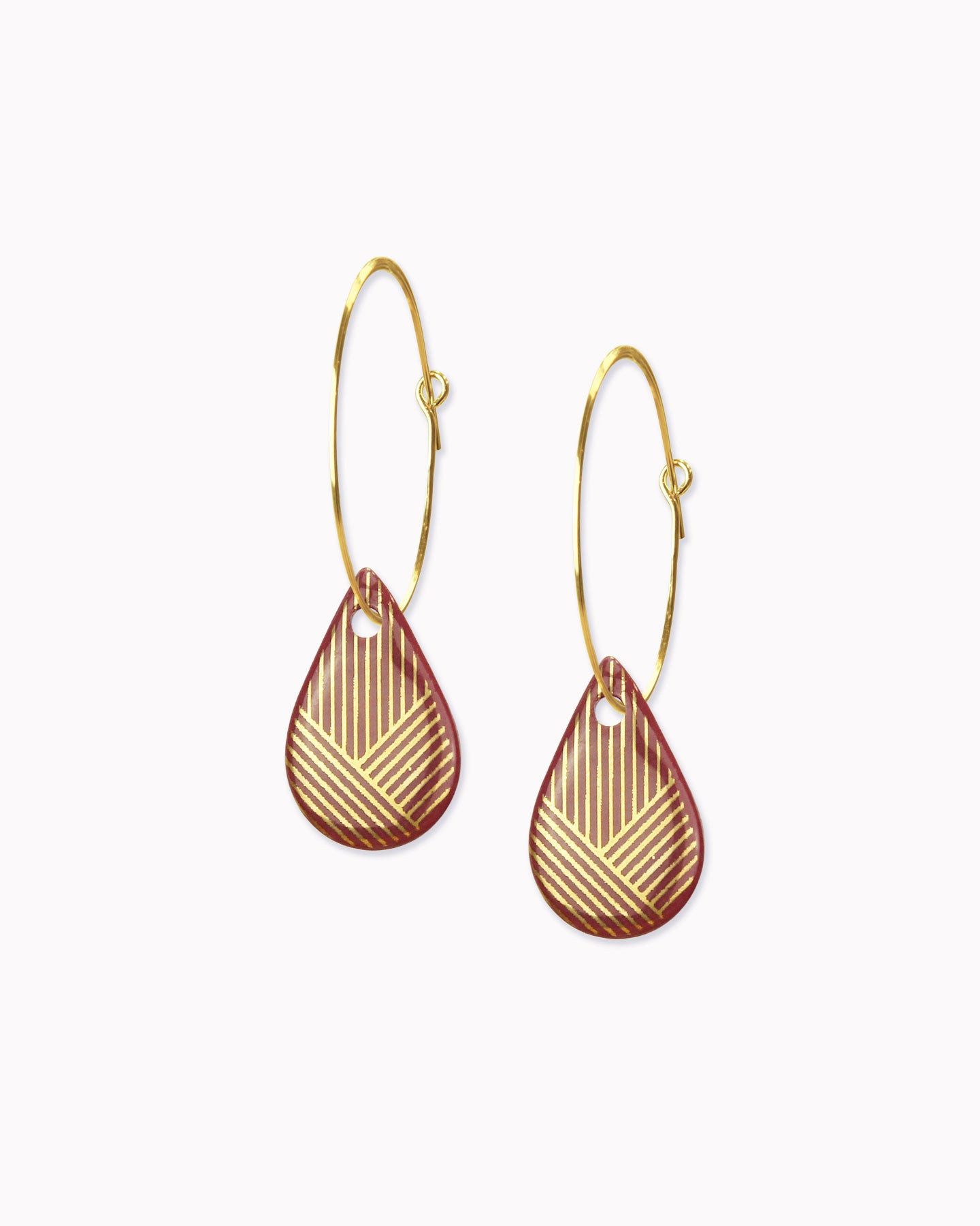 lille mus Paar Creolen Creolen mit Porzellan-Anhänger 'Tropfen Triple' Gold