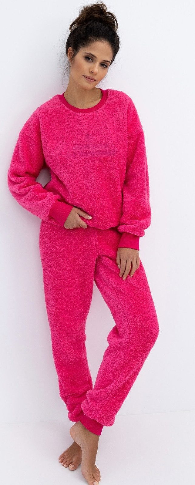 Sensis Loungeanzug Schlafanzug Pyjama warm kuschelig, dezenter Schriftzug vorn