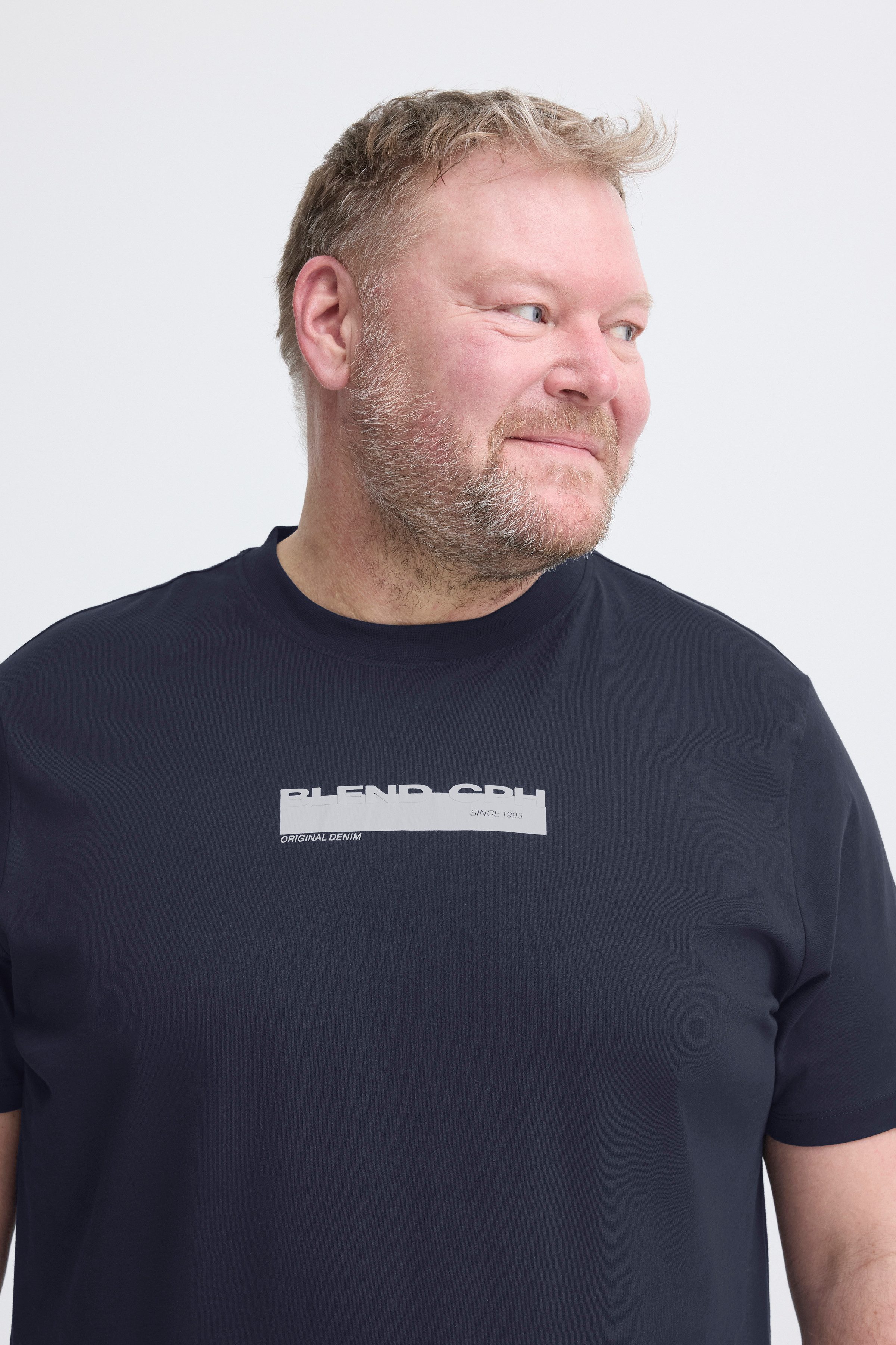 Blend T-Shirt BHKEMUEL BB LOGO S/S TEE in großen Größen