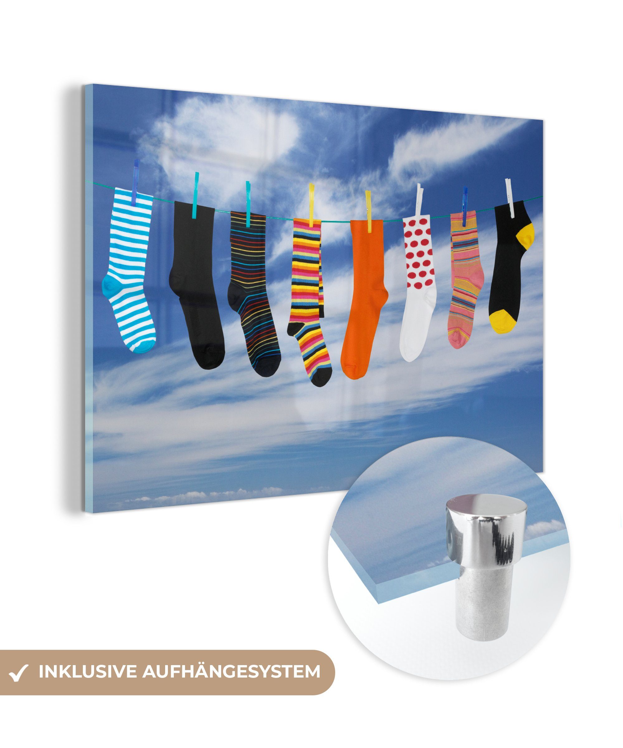 MuchoWow Acrylglasbild Socken auf einer (1 Wäscheleine, Wohnzimmer St), Schlafzimmer & Acrylglasbilder