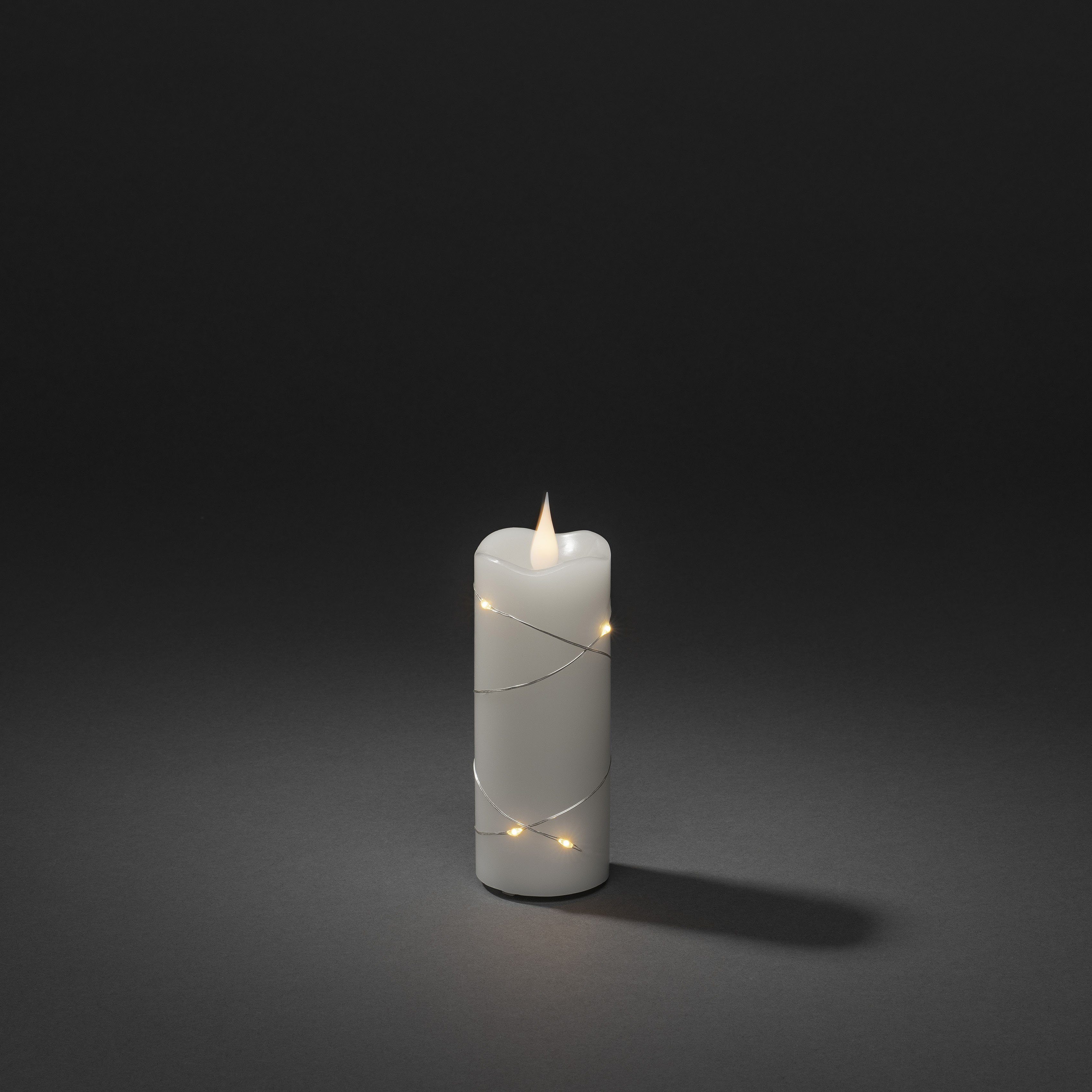 KONSTSMIDE LED-Kerze Weihnachtsdeko (1-tlg), 3D mit LED und Draht silberfb. umwickelt weiß, Echtwachskerze Flamme