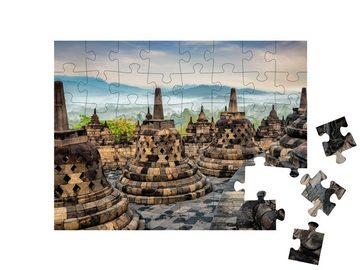 puzzleYOU Puzzle Buddhistischer Tempel, Zentraljava, Indonesien, 48 Puzzleteile, puzzleYOU-Kollektionen Borobudur Tempel, Java