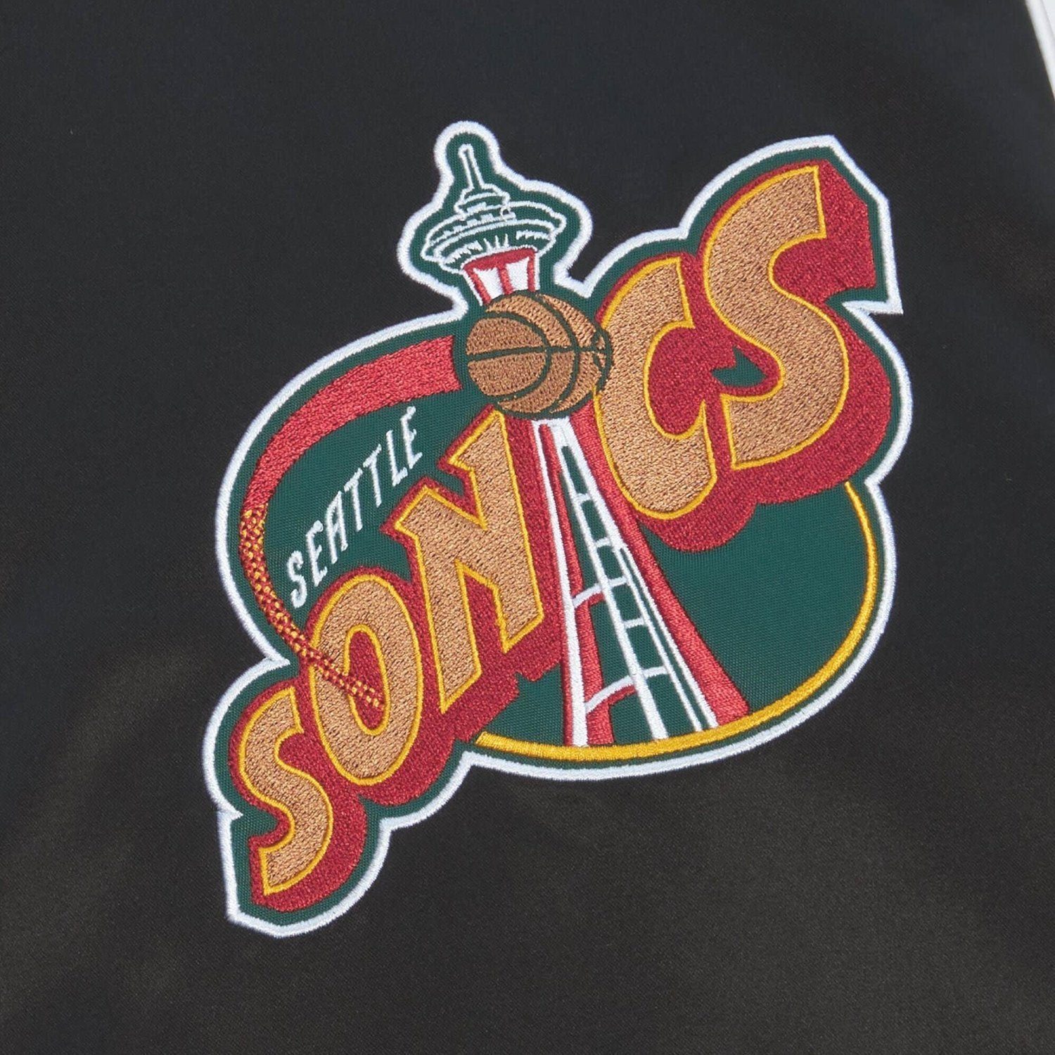 NBA & Ness Winterjacke Varsity SuperSonics Seattle Satin Mitchell