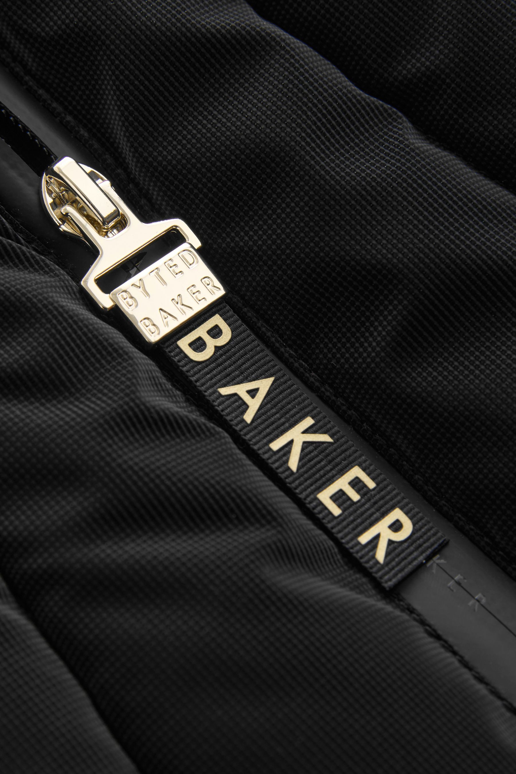 Baker by Ted Baker Steppmantel Baker by Ted Baker Wasserabweisender Kurzmantel (1-tlg)