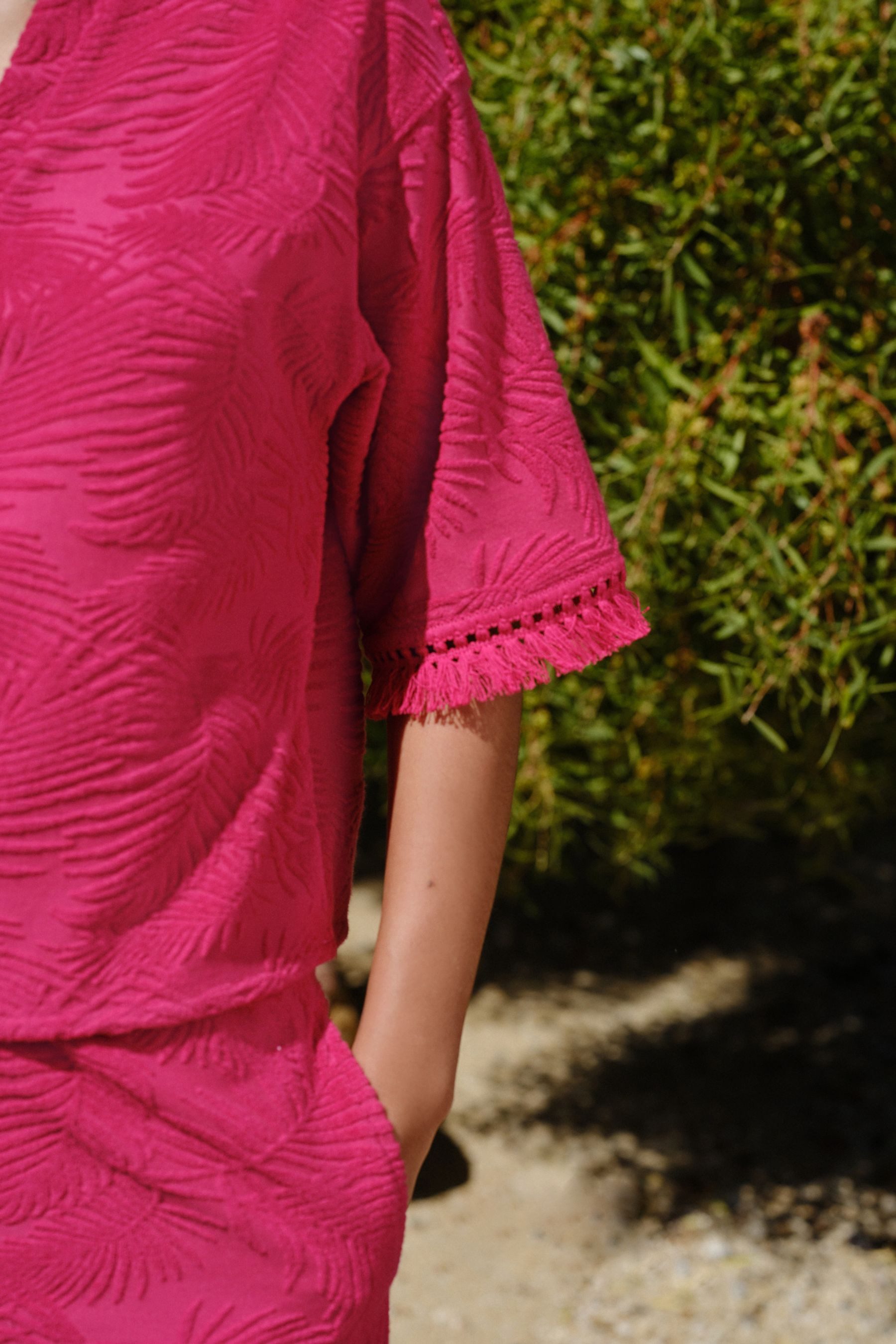 Next Poloshirt Jacquard-Kurzarmhemd aus Frottee mit Fransen (1-tlg) – Bild 3 von 5
