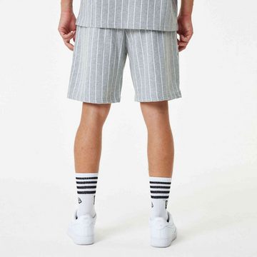 New Era Shorts Pinstripe