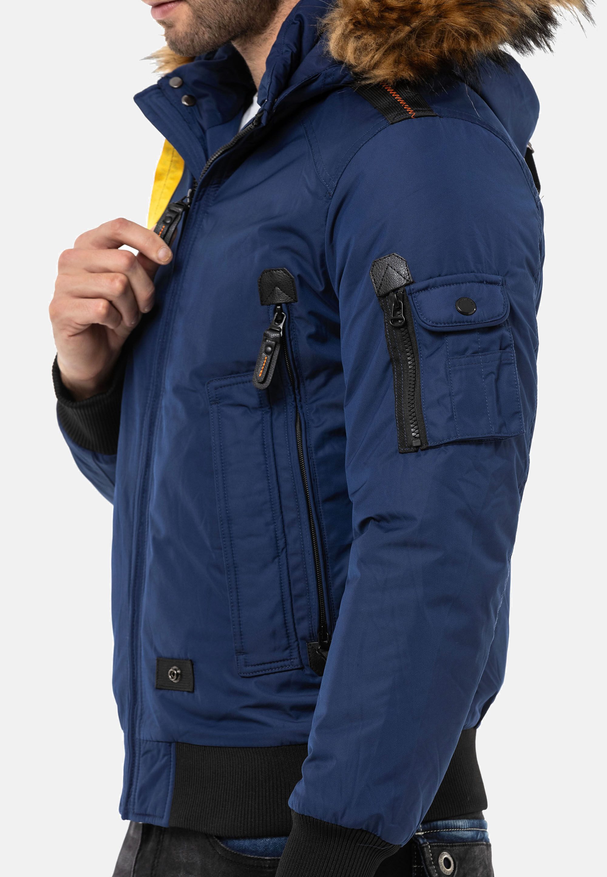 Cipo & Baxx Winterjacke Jacke mit Kapuze und Kunstfellbesatz