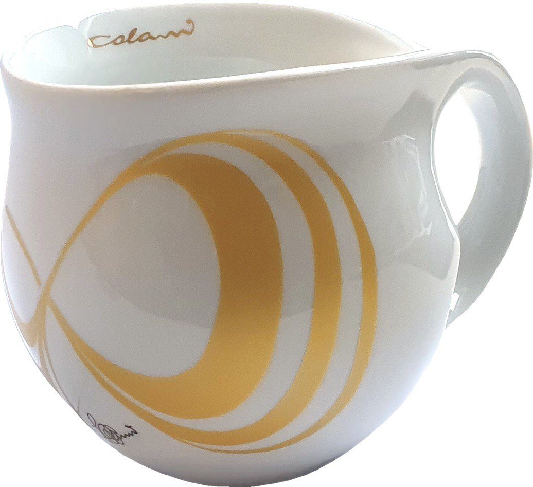 Colani Tasse Colani Kaffeebecher Jumbotasse XXL Tasse Capriole gold 600ml, 1-tlg., Porzellan, Spülmaschinenfest, Colani Signatur, Colani Schriftzug, Geschenkkarton