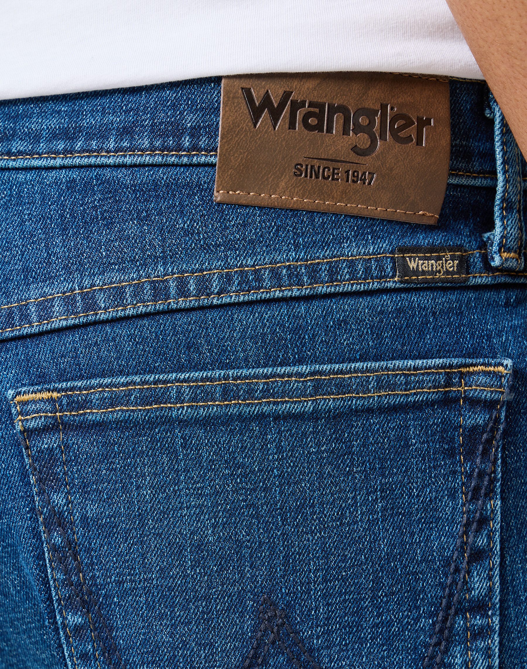 Wrangler Relax-fit-Jeans mit normaler Leibhöhe