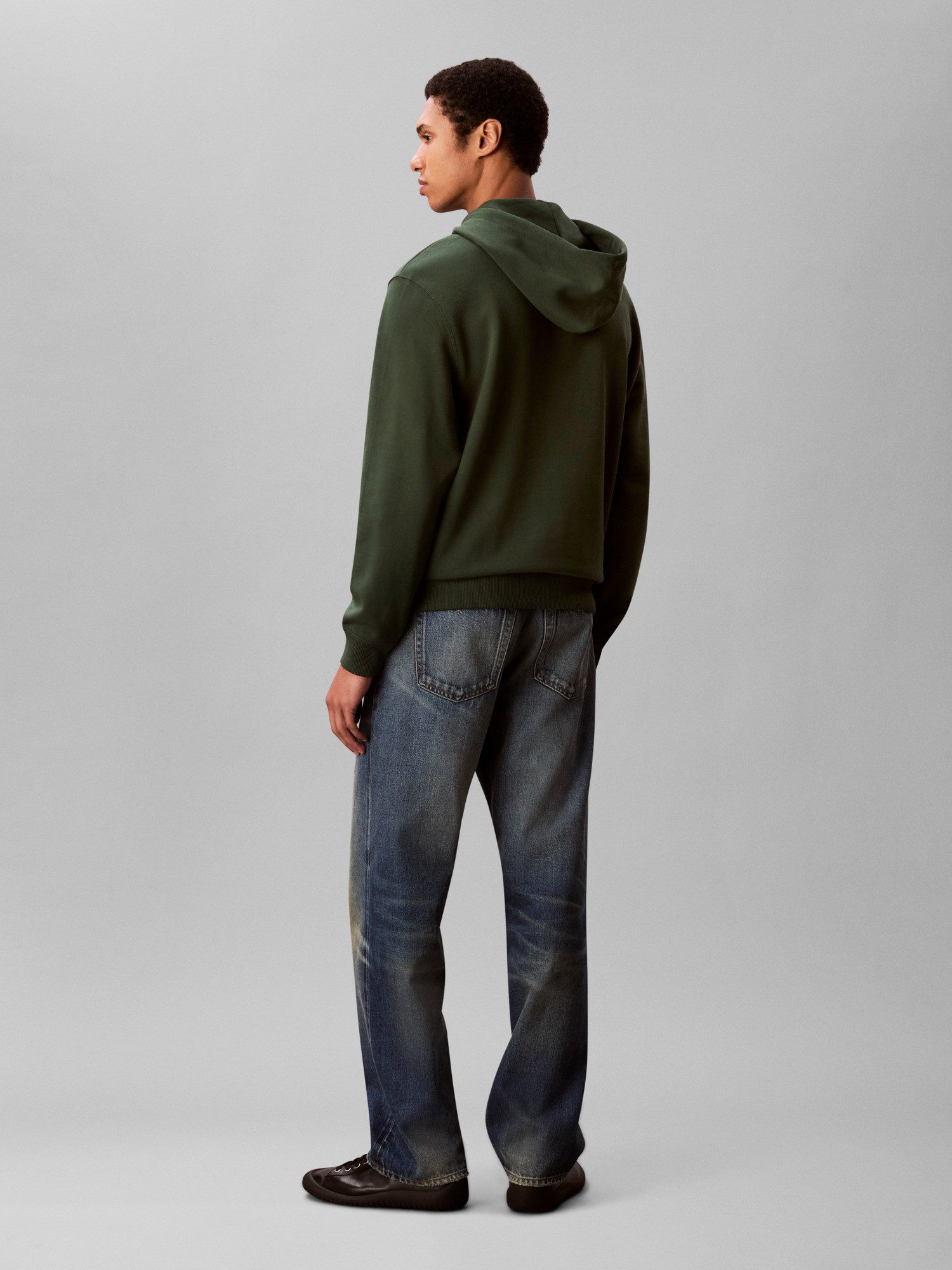 Calvin Klein Jeans Kapuzensweatshirt 400GSM TERRY BADGE HOODIE Mit Rundhalsausschnitt