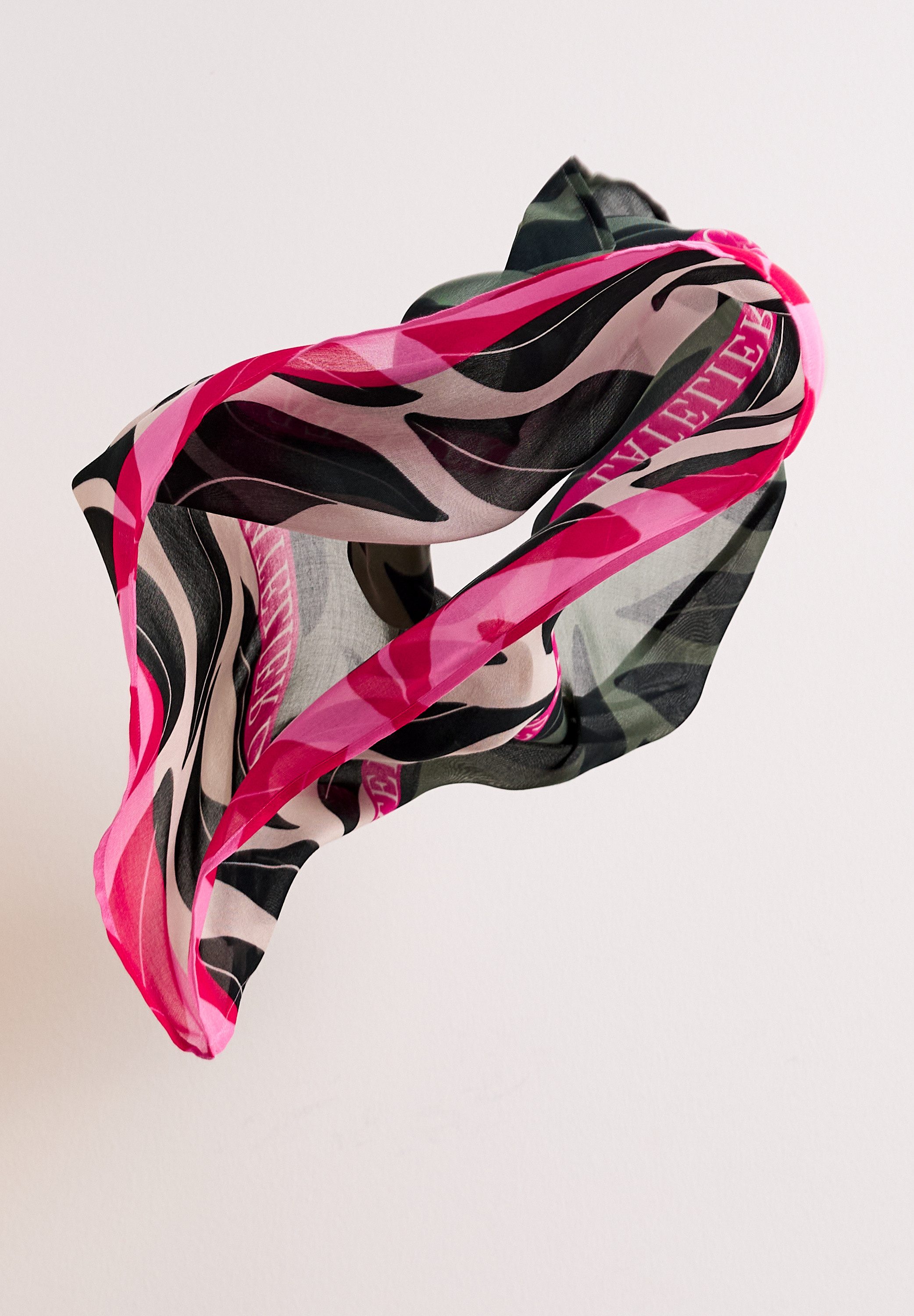 STREET ONE Loop, aus Modal