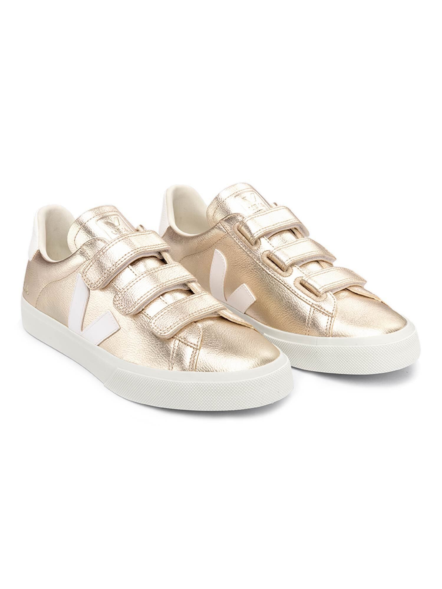 VEJA Recife Logo Chromefree Sneaker