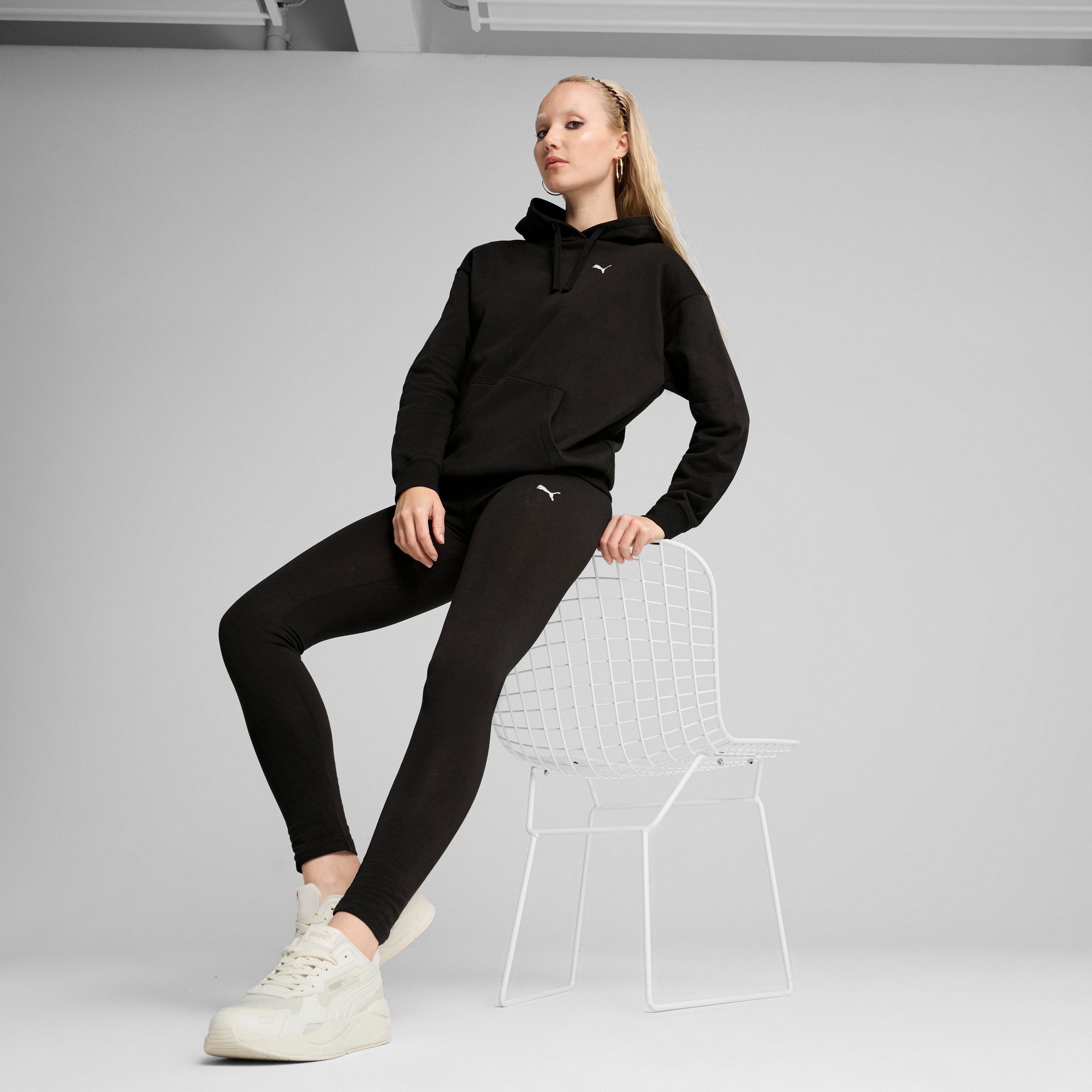 PUMA Kapuzensweatshirt ESS RELAXED HOODIE FL mit verstellbarer Kapuze, mit Kängurutasche, mit Rippbündchen – Bild 5 von 5