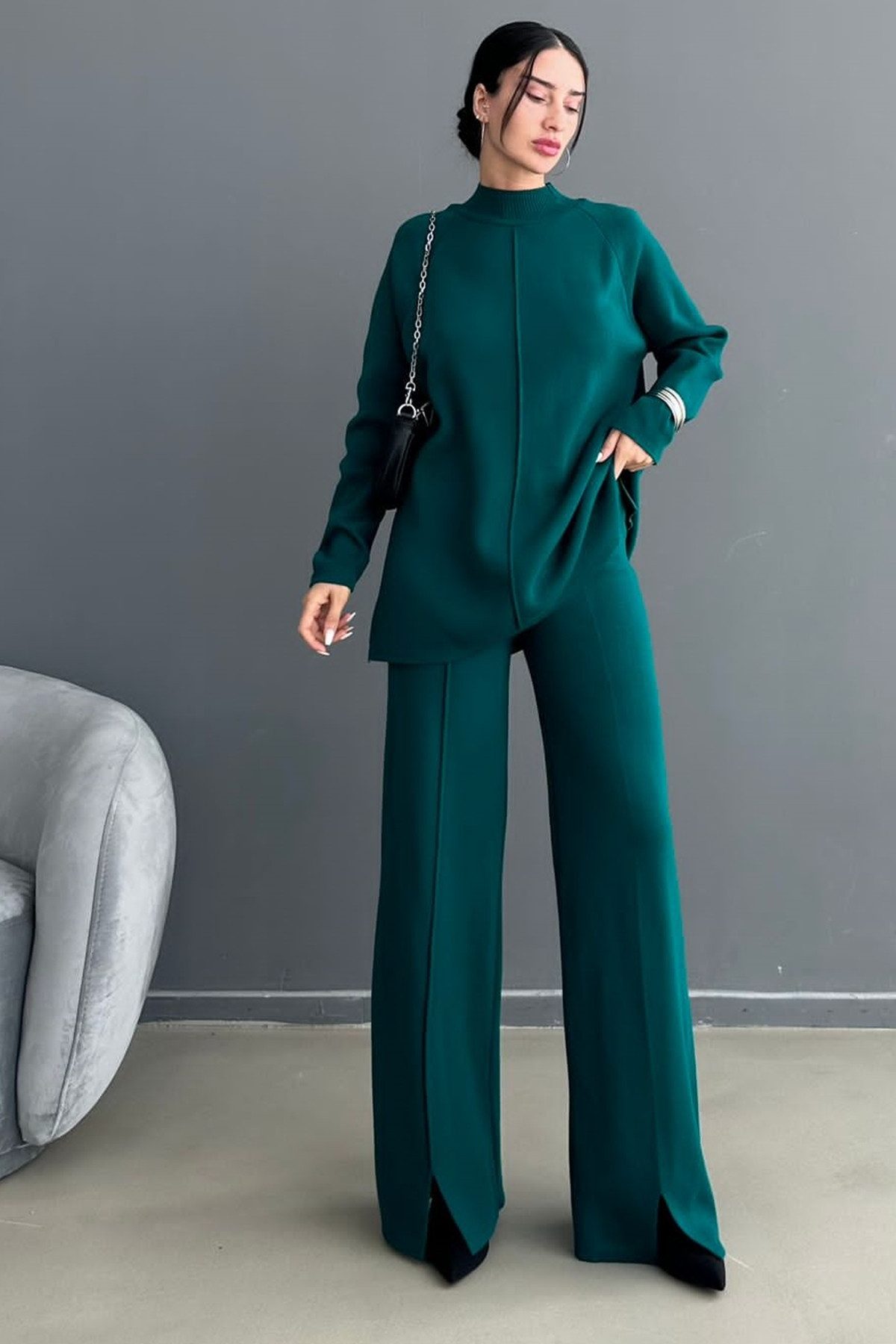 Blusentop Strickset bestehend aus einem langärmeligen Pullover mit Stehkragen un
