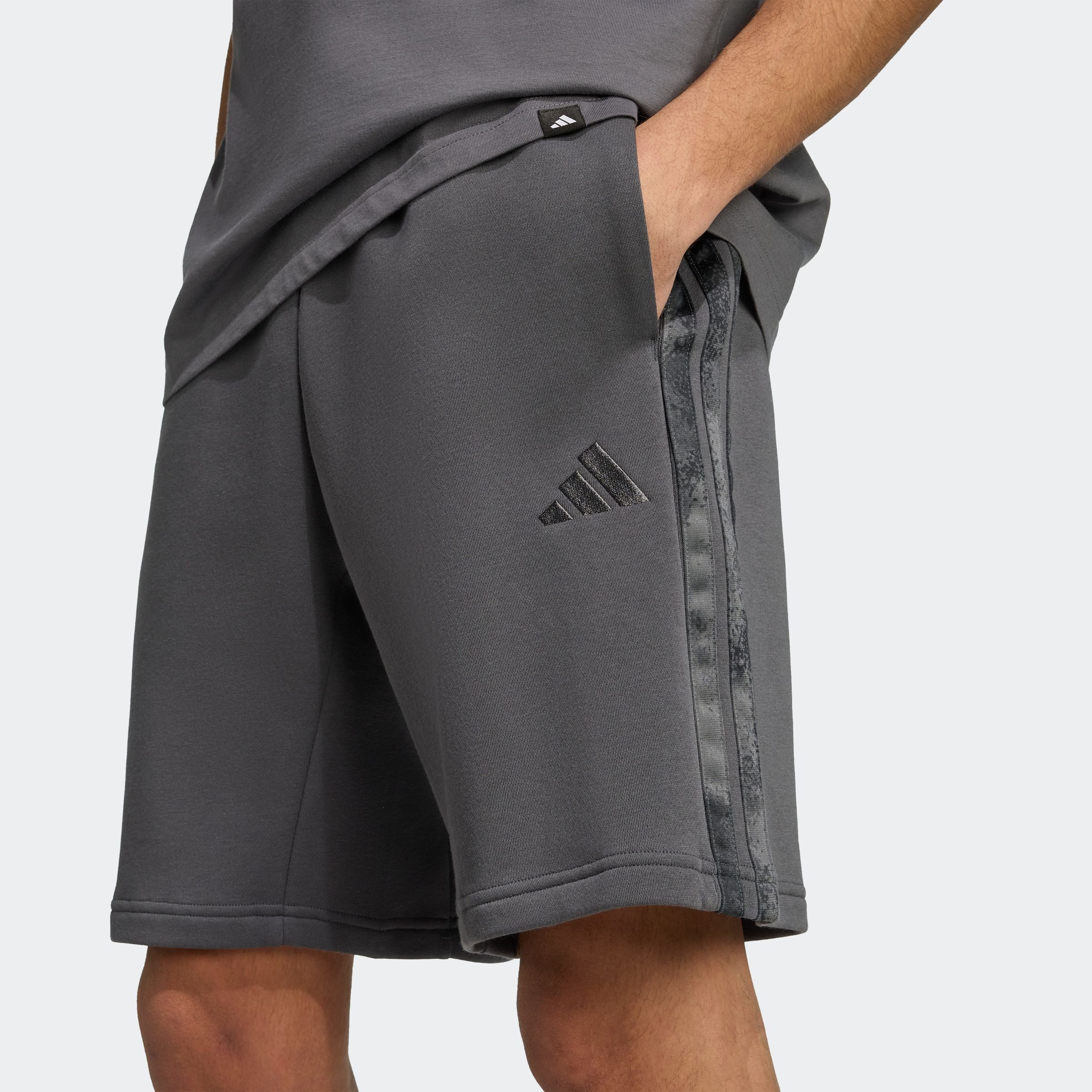 adidas Sportswear Shorts M SEA AOP günstig online kaufen