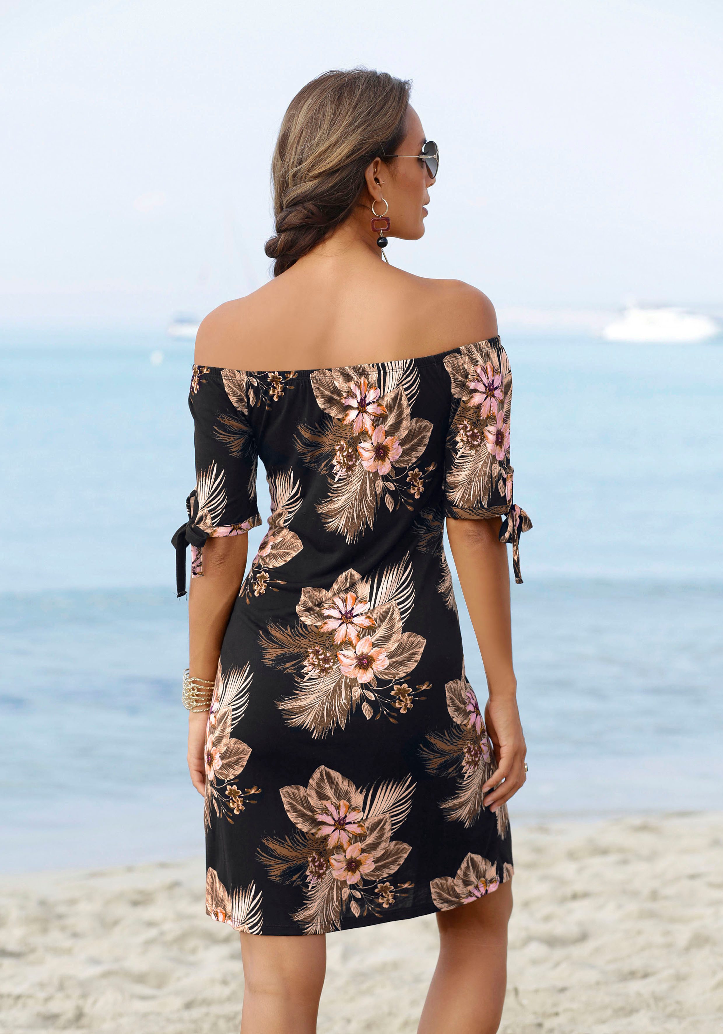 Beachtime by Lascana Jerseykleid mit Bändern an den Ärmeln, Carmen-Ausschnitt, Hawaii-Print Lockeres Sommerkleid, Strandkleid, Druckkleid, lockere Passform