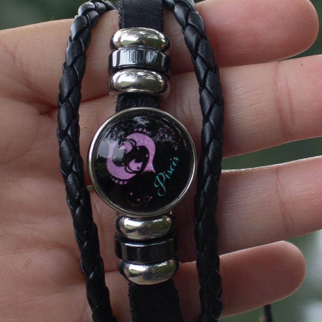 Stelby Armband mit Gravur Armband Sternzeichen Fische mit 3D Gravur im Glas (langlebig, pflegeleicht, unisex, modern, minimalistisch), Weihnachtsgeschenk, Geburtstagsgeschenk, Valentinstaggeschenk