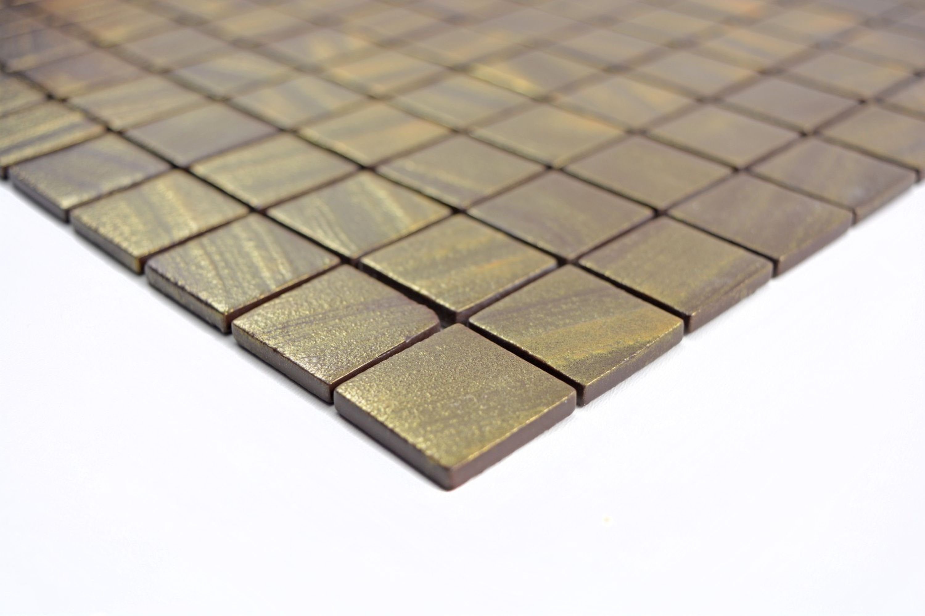 Mosani Mosaikfliesen Glasmosaik Nachhaltiger Wandbelag Recycling gold Fliesenspiegel satin