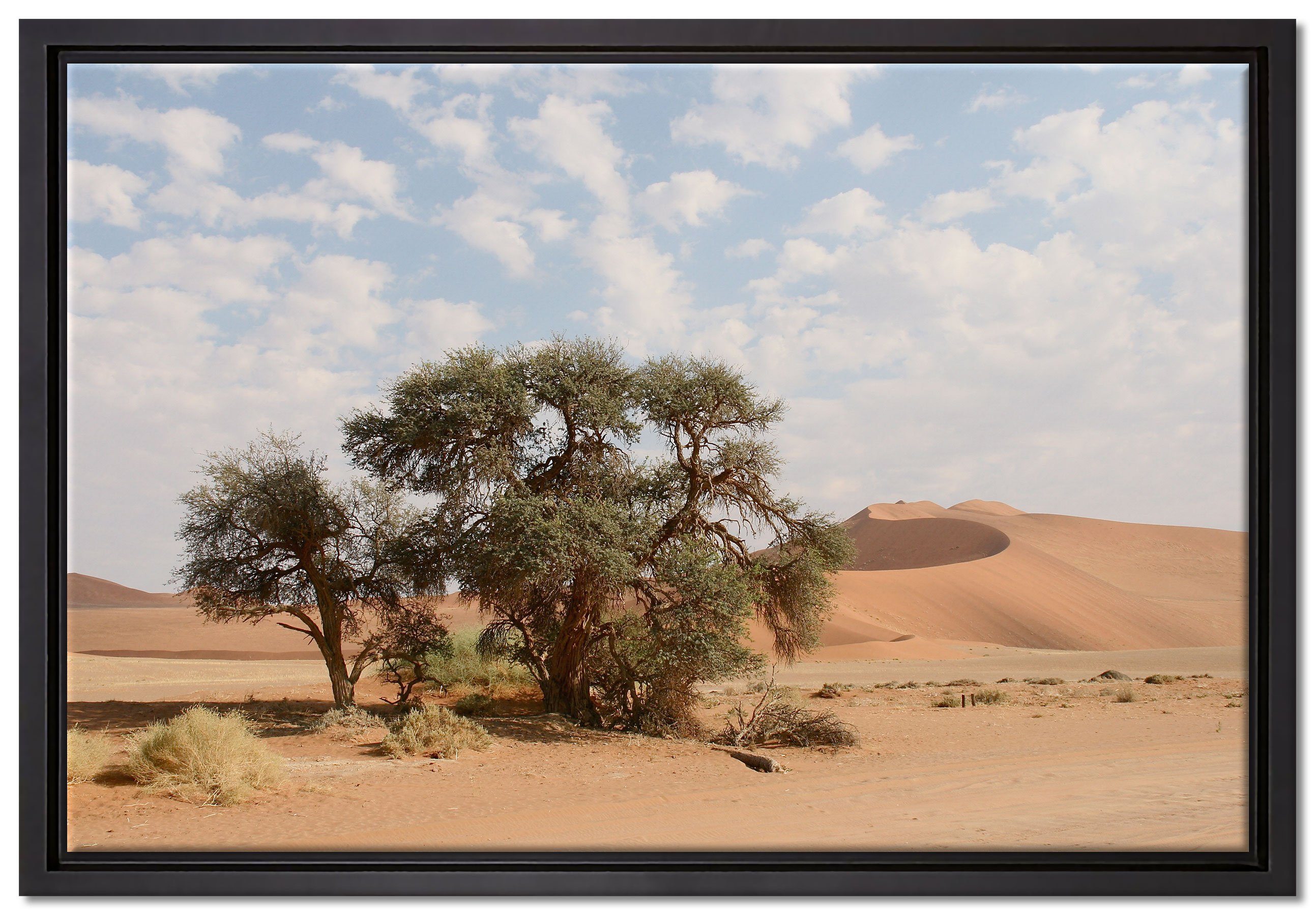 Pixxprint Leinwandbild Bäume in Wüstenlandschaft, Wanddekoration (1 St), Leinwandbild fertig bespannt, in einem Schattenfugen-Bilderrahmen gefasst, inkl. Zackenaufhänger