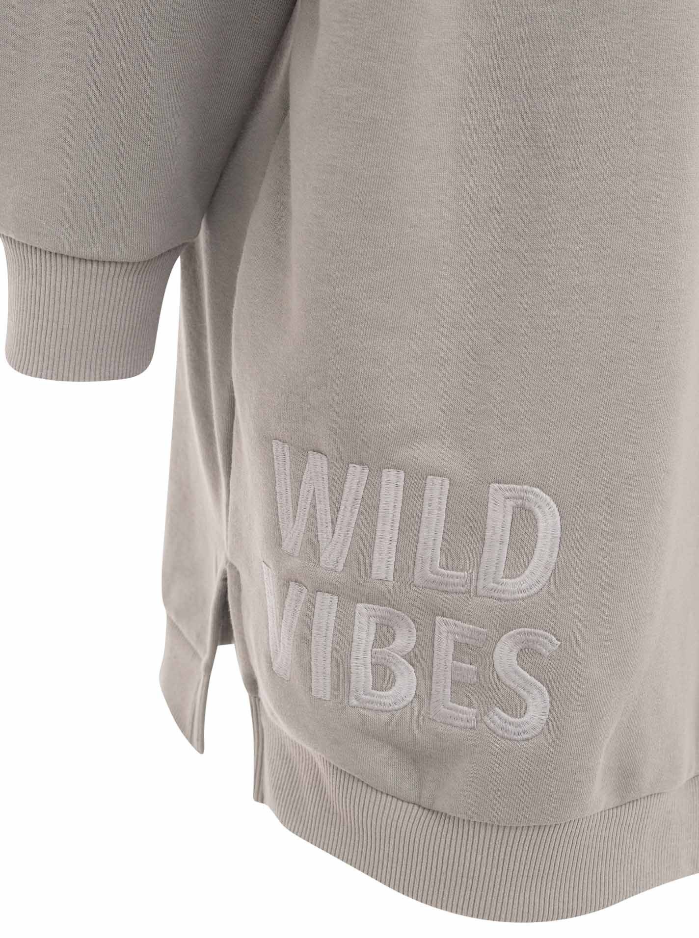 Zwillingsherz Sweatkleid "Wild Vibes" praktische Fronttaschen, Leo-Kordel, tonale Stickerei – Bild 5 von 5