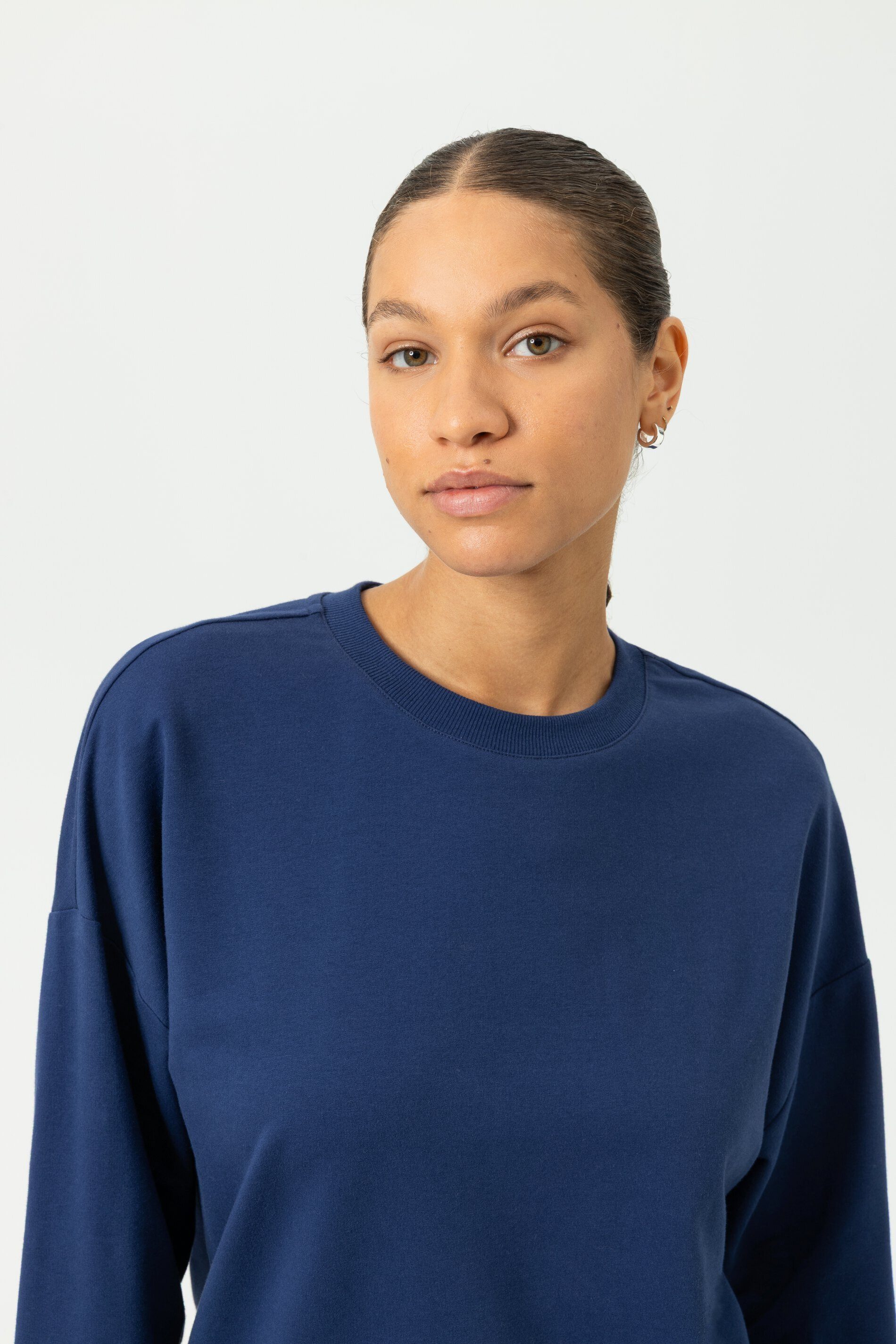 Mey Pyjamaoberteil Mey female Sweatshirt Serie Cozy Nights Uni (1-tlg) Moderner Sweater, Überschnittene Schulter, Baumwoll-Mix, Single Jersey