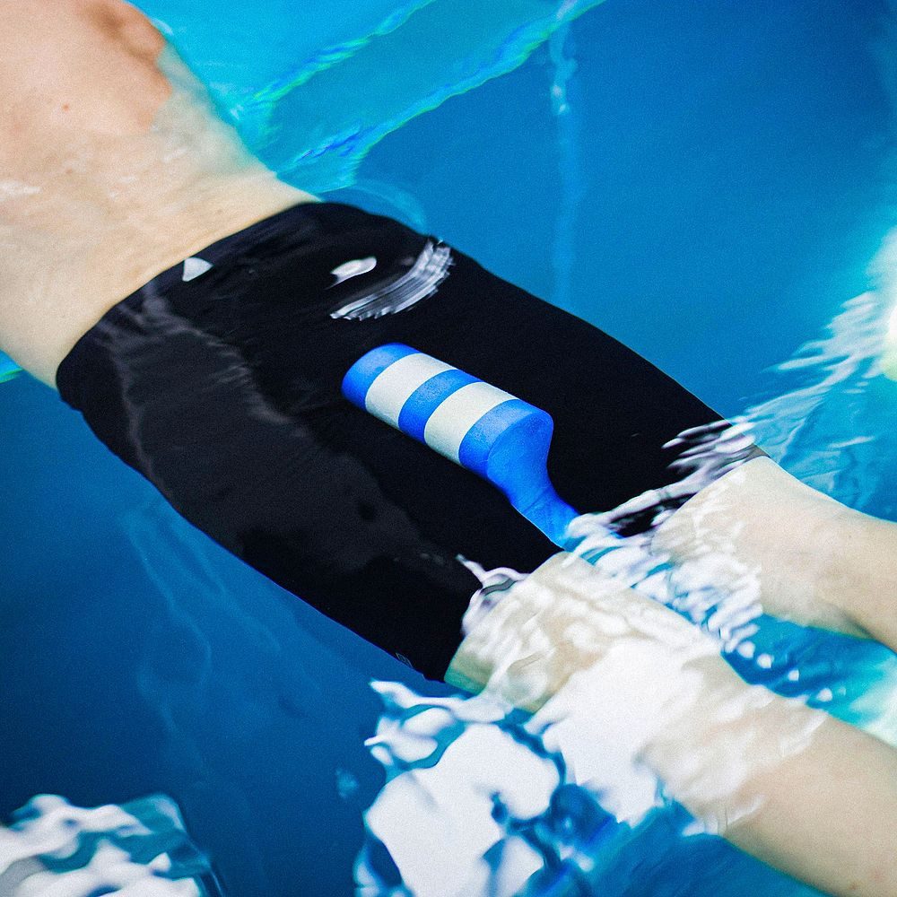 Sport-Thieme Schwimmhilfe Pullbuoy Senior, Ideal für das Technik- und Ausdauertraining