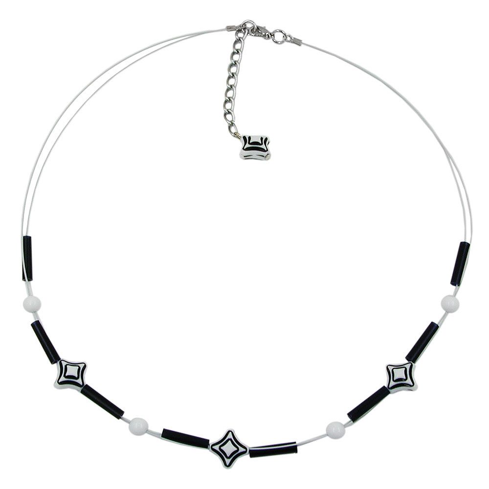 Kette mit Anhänger