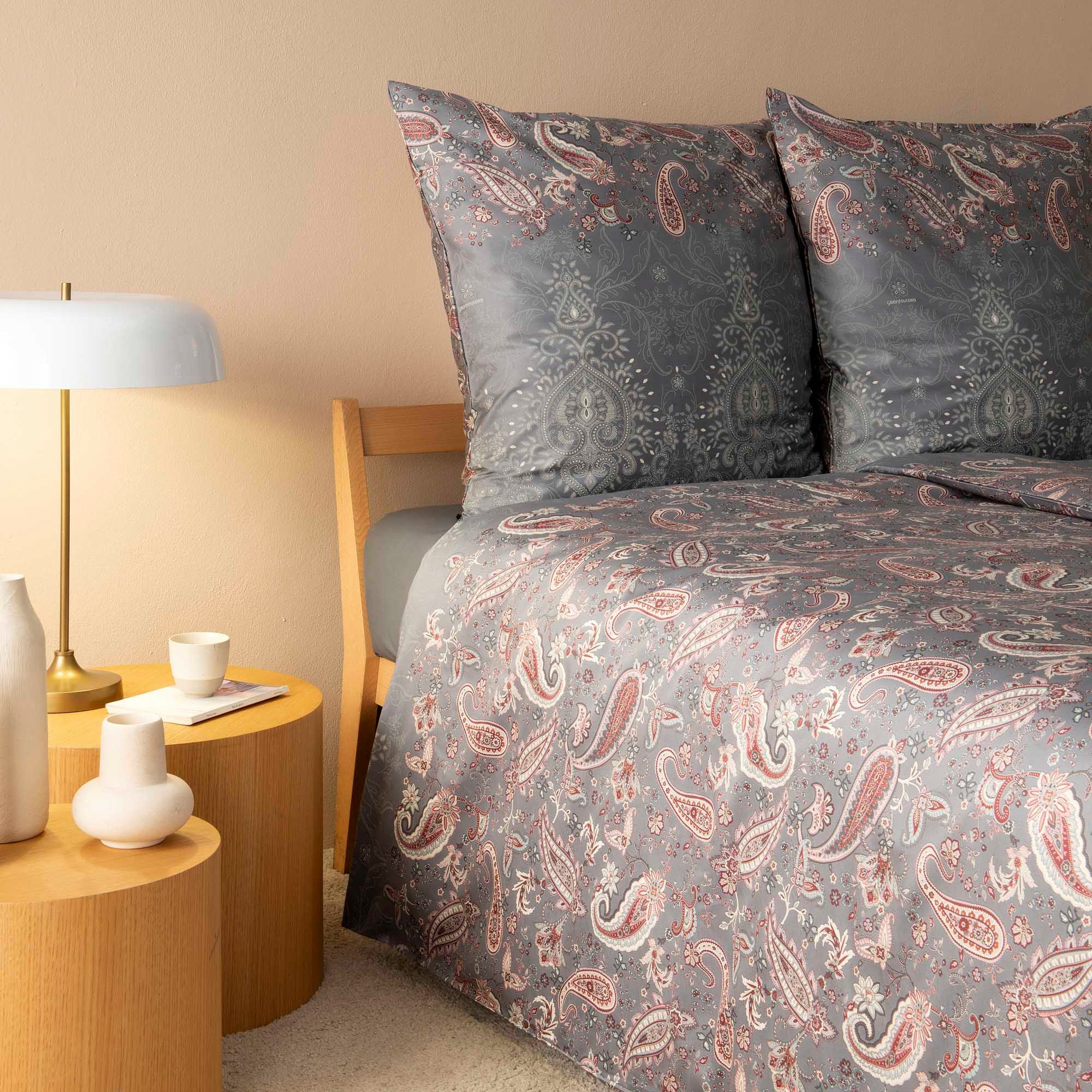 Bassetti Bettwäsche Bettwäsche Bassetti Mako Satin Monnalisa G1 grau 135x200, Mako Satin, 2 teilig, 100% Baumwolle (Premium Mako Satin)