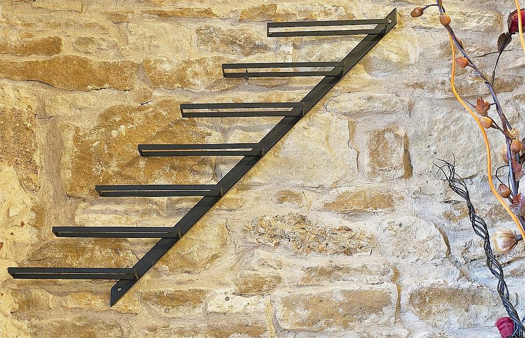 DanDiBo Weinregal Metall Schwarz Diagon 100 cm Flaschenhalter Flaschenständer Wandregal – Bild 4 von 5